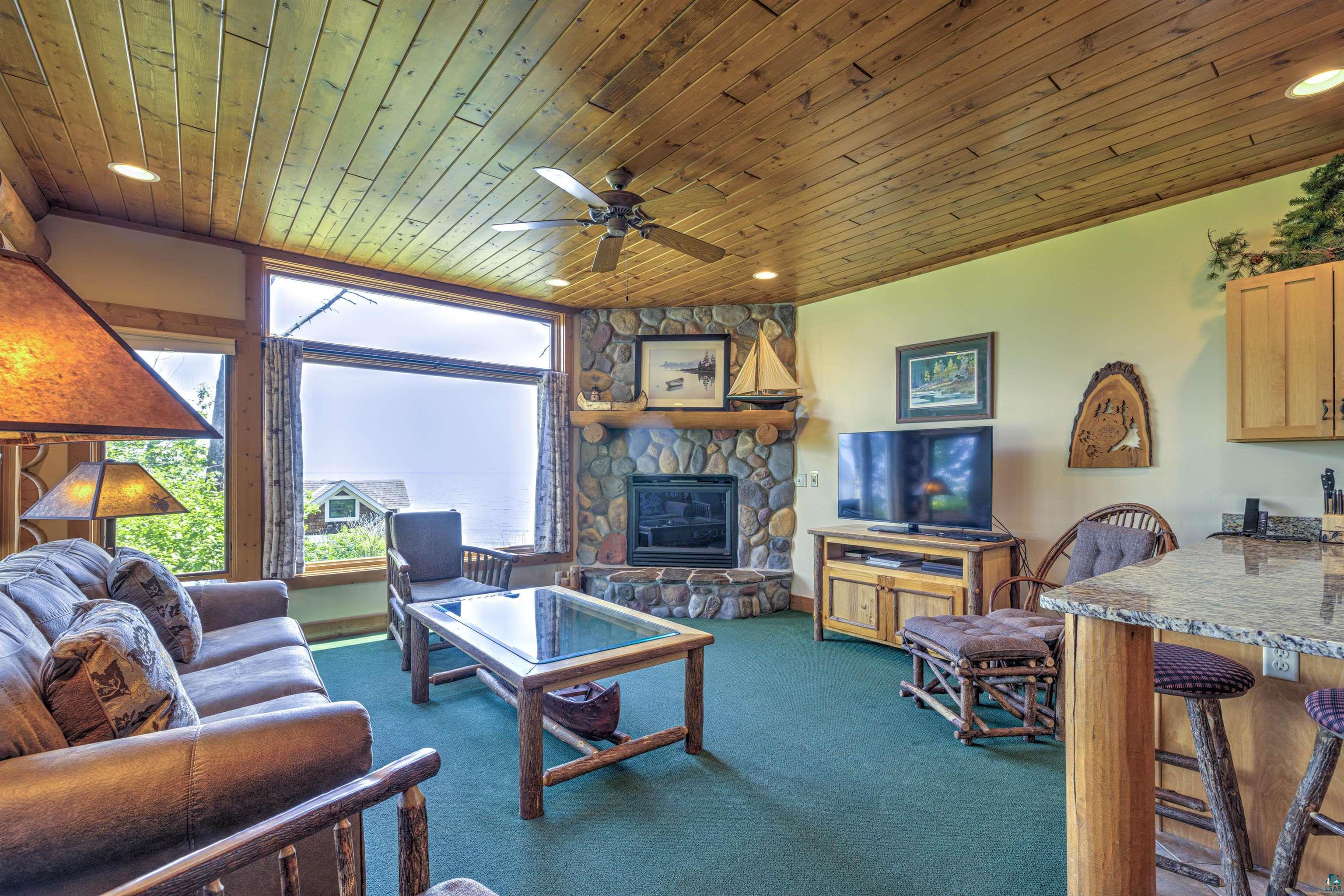 2826 Highway 61, #410A, Two Harbors, MN 55616 Listing Photo  8