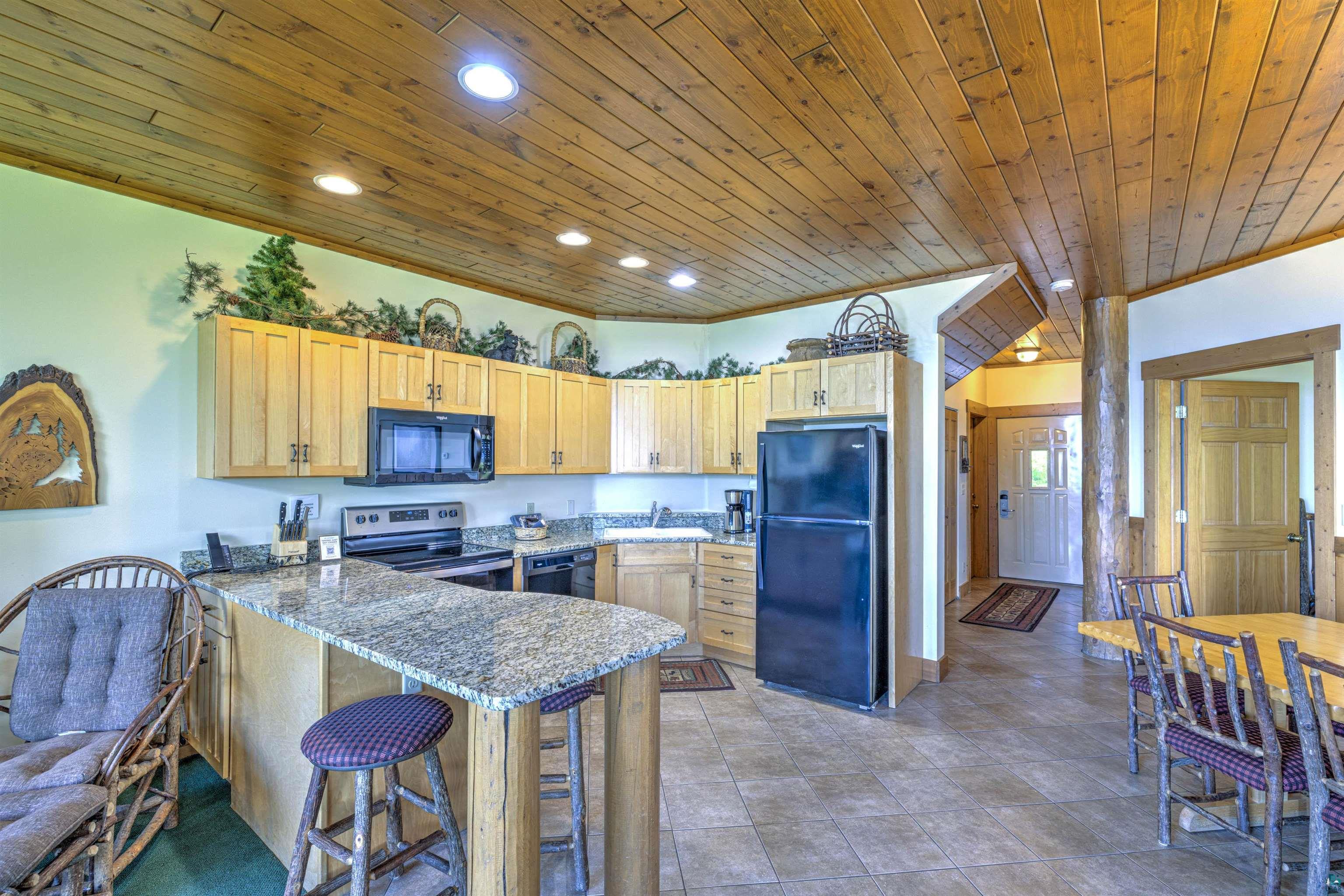 2826 Highway 61, #410A, Two Harbors, MN 55616 Listing Photo  9
