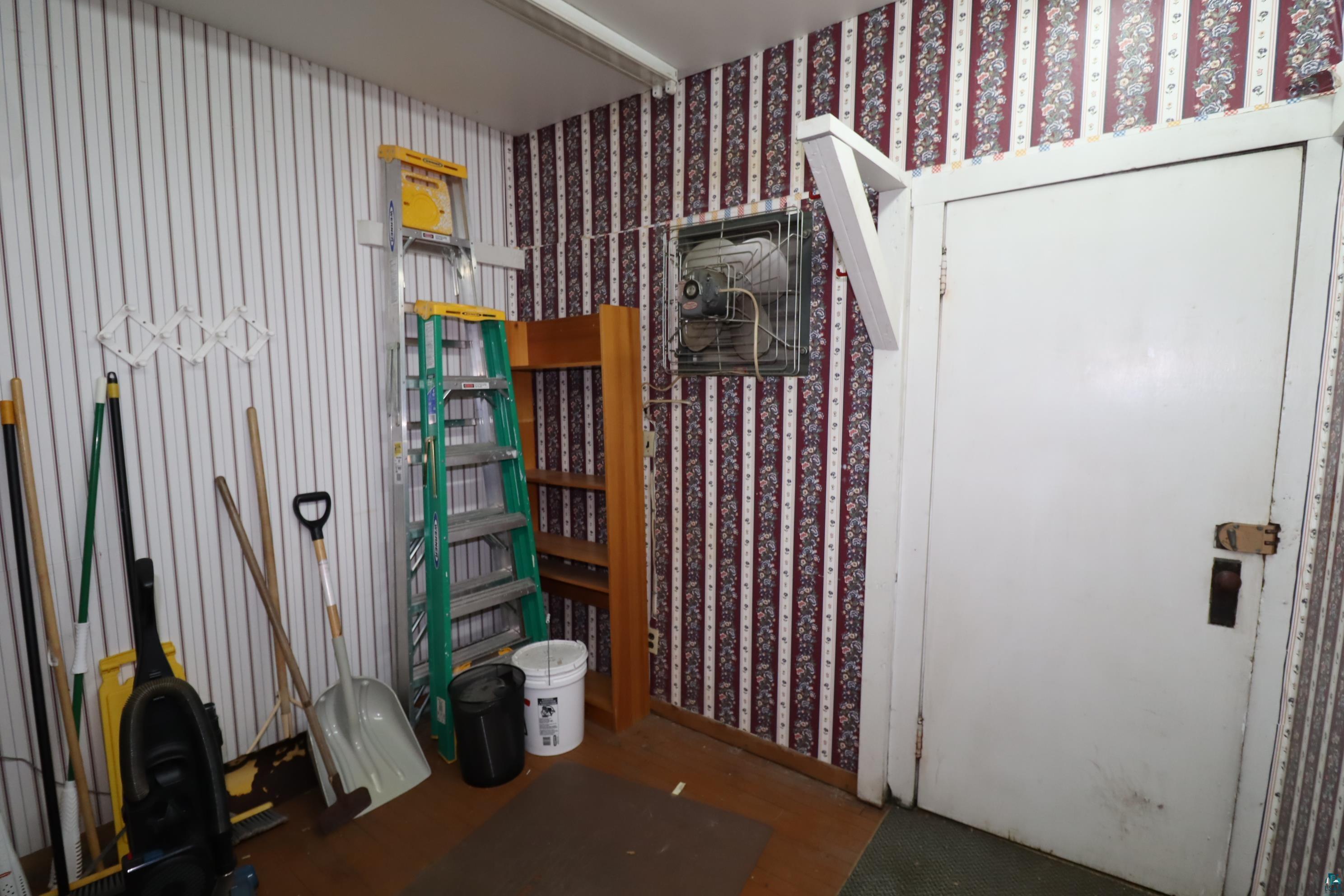 404 Main St W, Ashland, WI 54806 Listing Photo  24