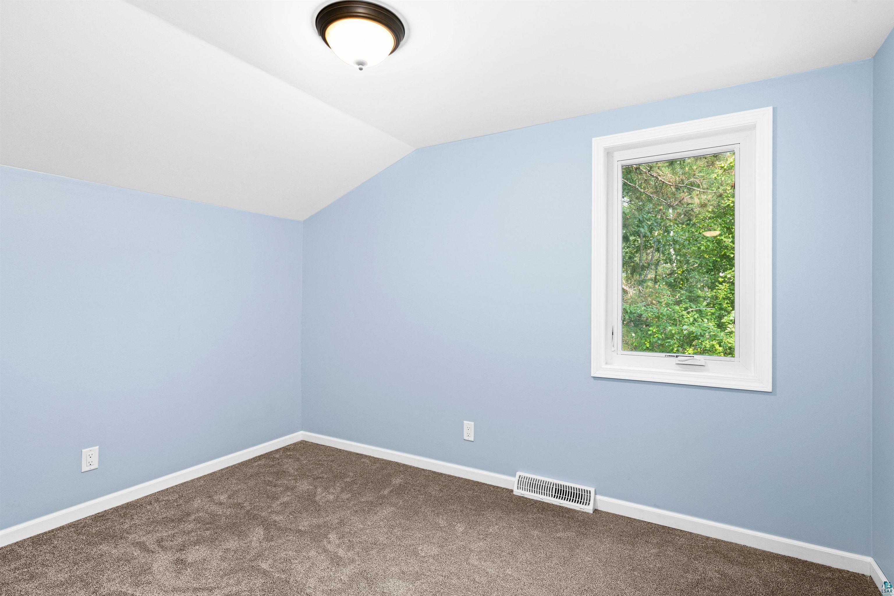 29 N Ridge Rd, Esko, MN 55733 Listing Photo  22