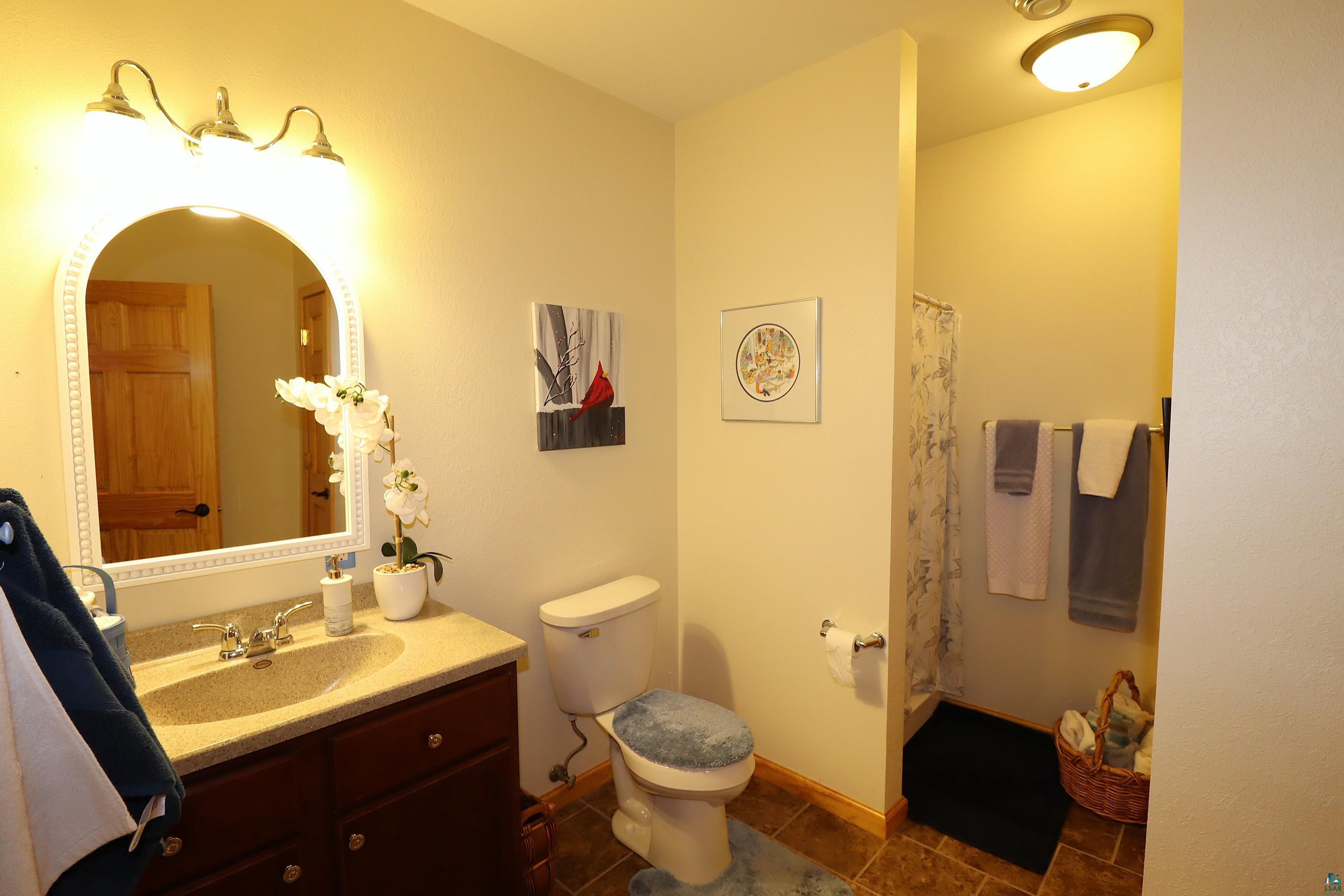 2729 Lake Shore Dr E, #4, Ashland, WI 54806 Listing Photo  38
