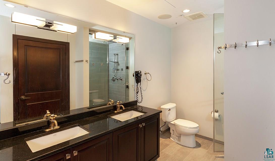 311 E Superior St, #805, Duluth, MN 55802 Listing Photo  9