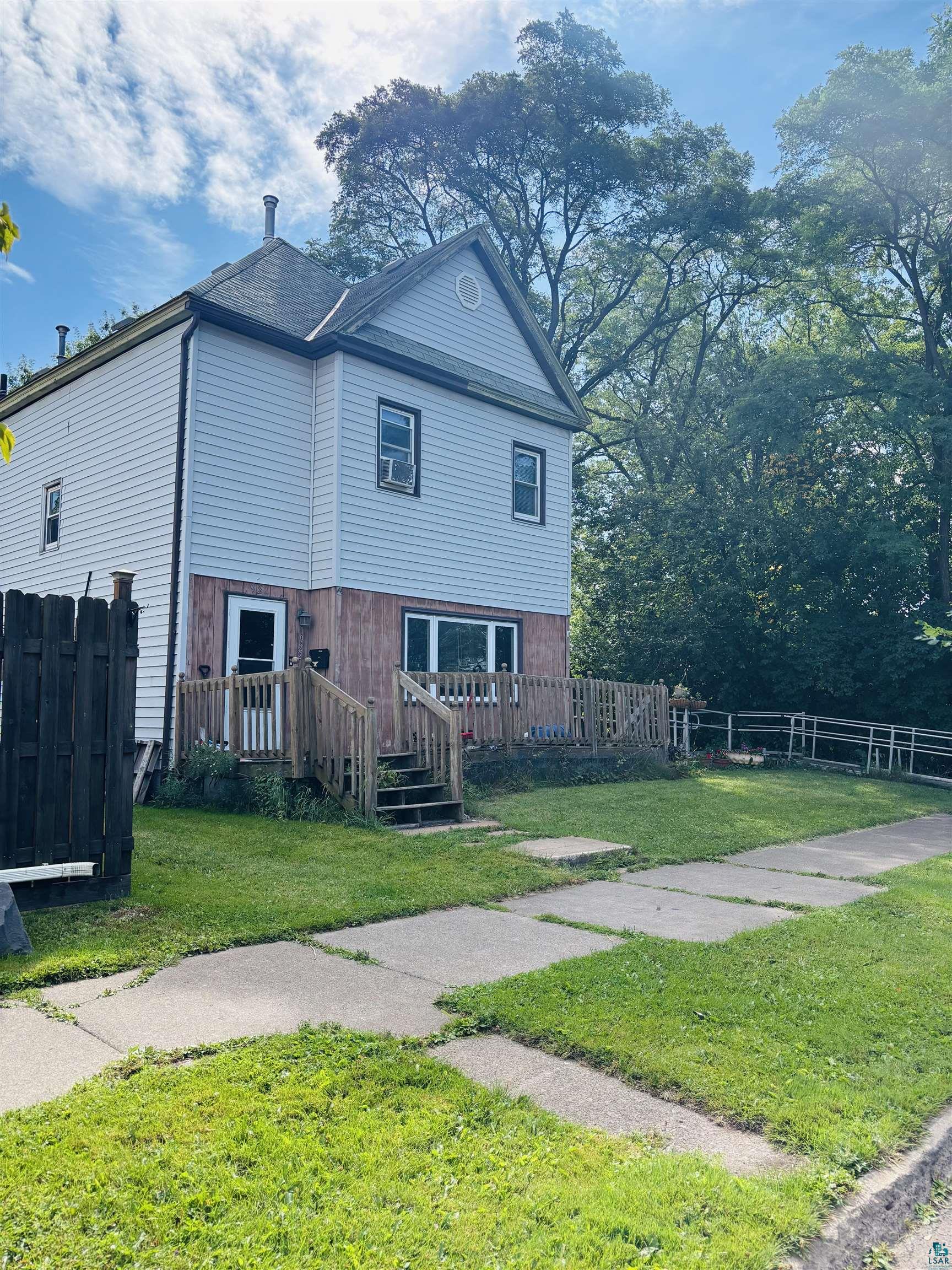 1922 Iowa Ave, Superior, WI 54880 Listing Photo  2