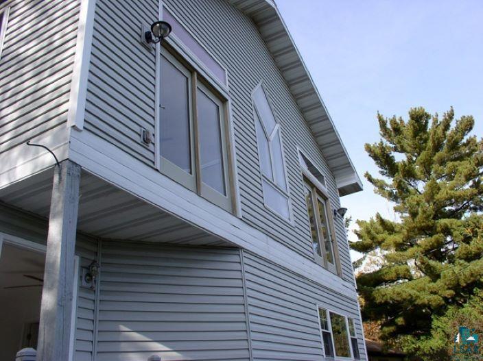 908 E Skyline Pkwy, #Uppe, Duluth, MN 55805 Listing Photo  2