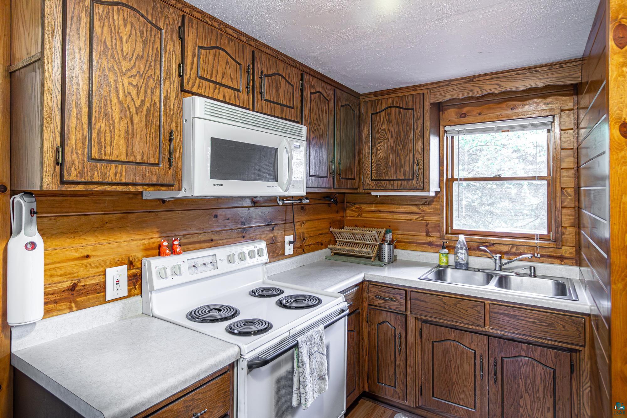 52 W Chandler Rd, Ely, MN 55731 Listing Photo  7