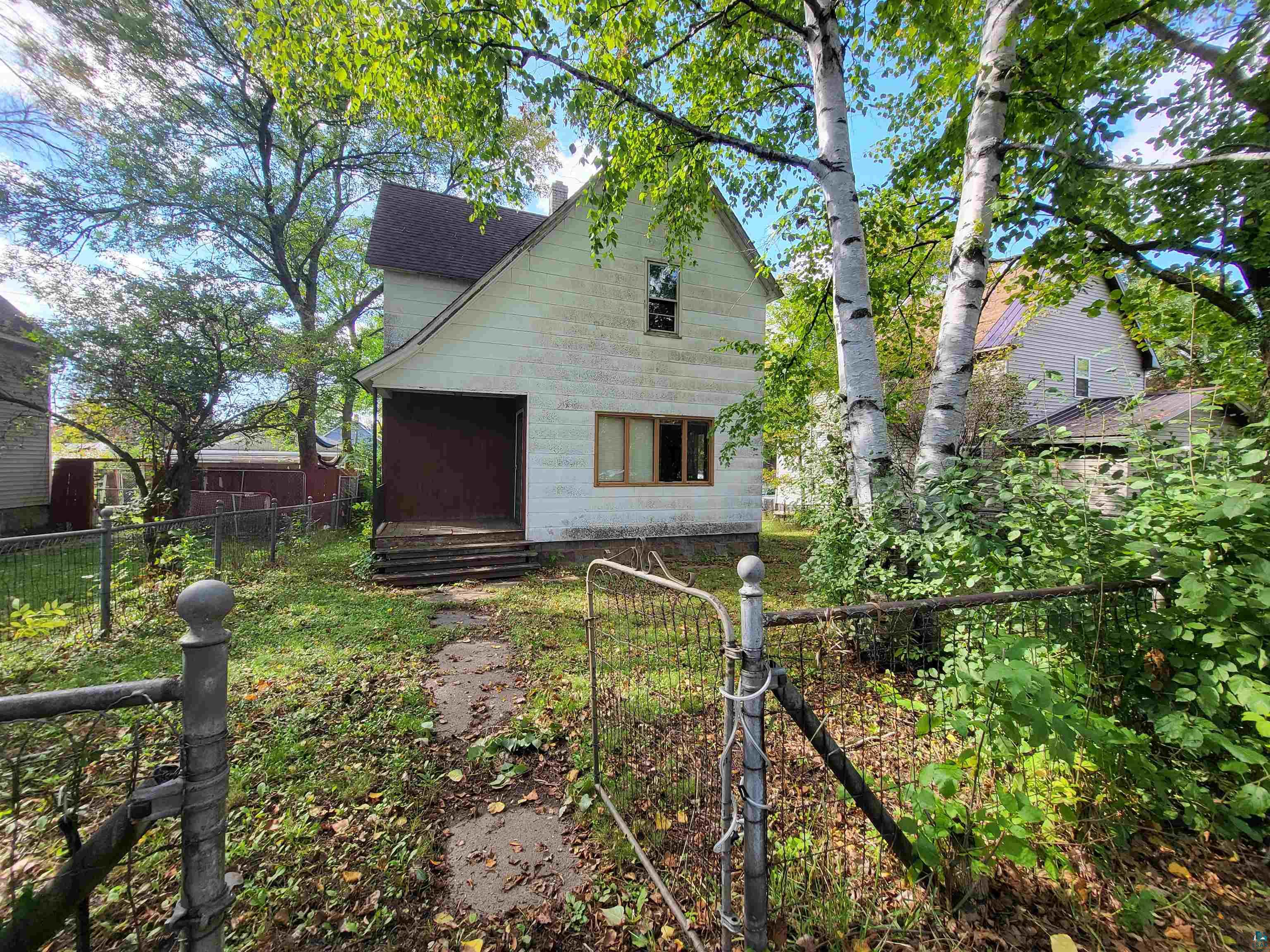111 Carrie Ave, Eveleth, MN 55734 Listing Photo  2