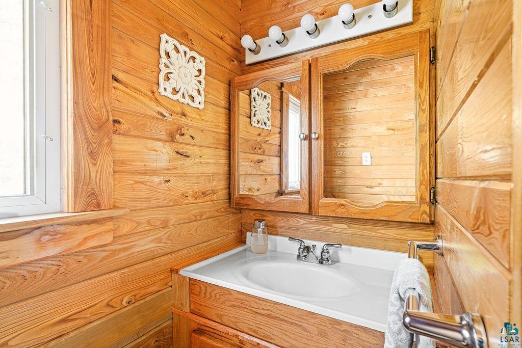 45 E Highway 61, Esko, MN 55733 Listing Photo  25