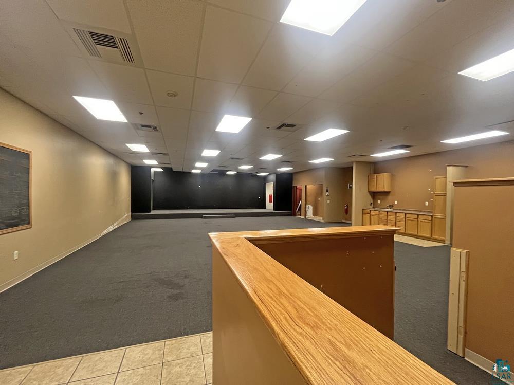 215 N Central Ave, #side, Duluth, MN 55807 Listing Photo  3