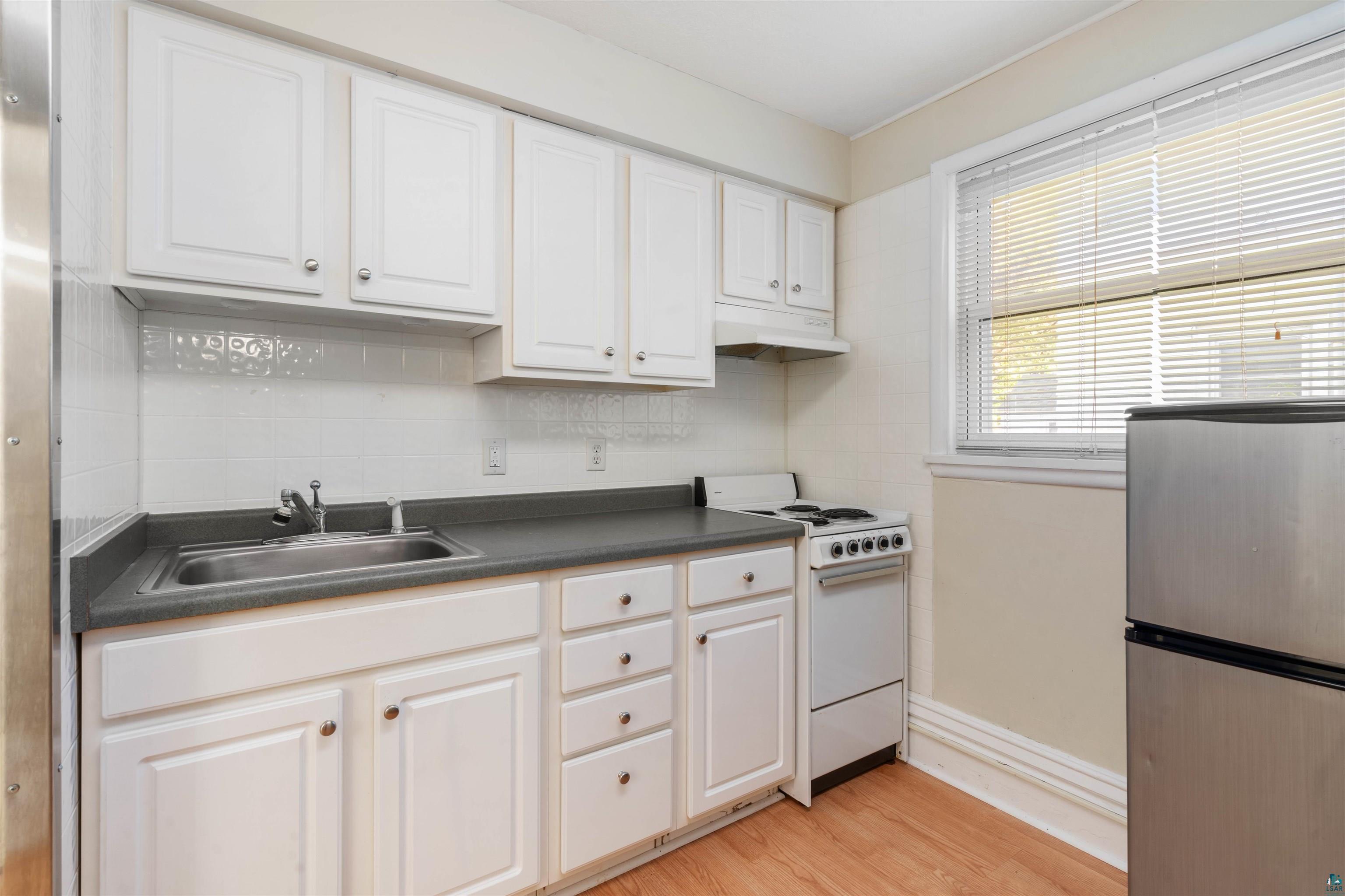 1211 E 1st St, Duluth, MN 55805 Listing Photo  7