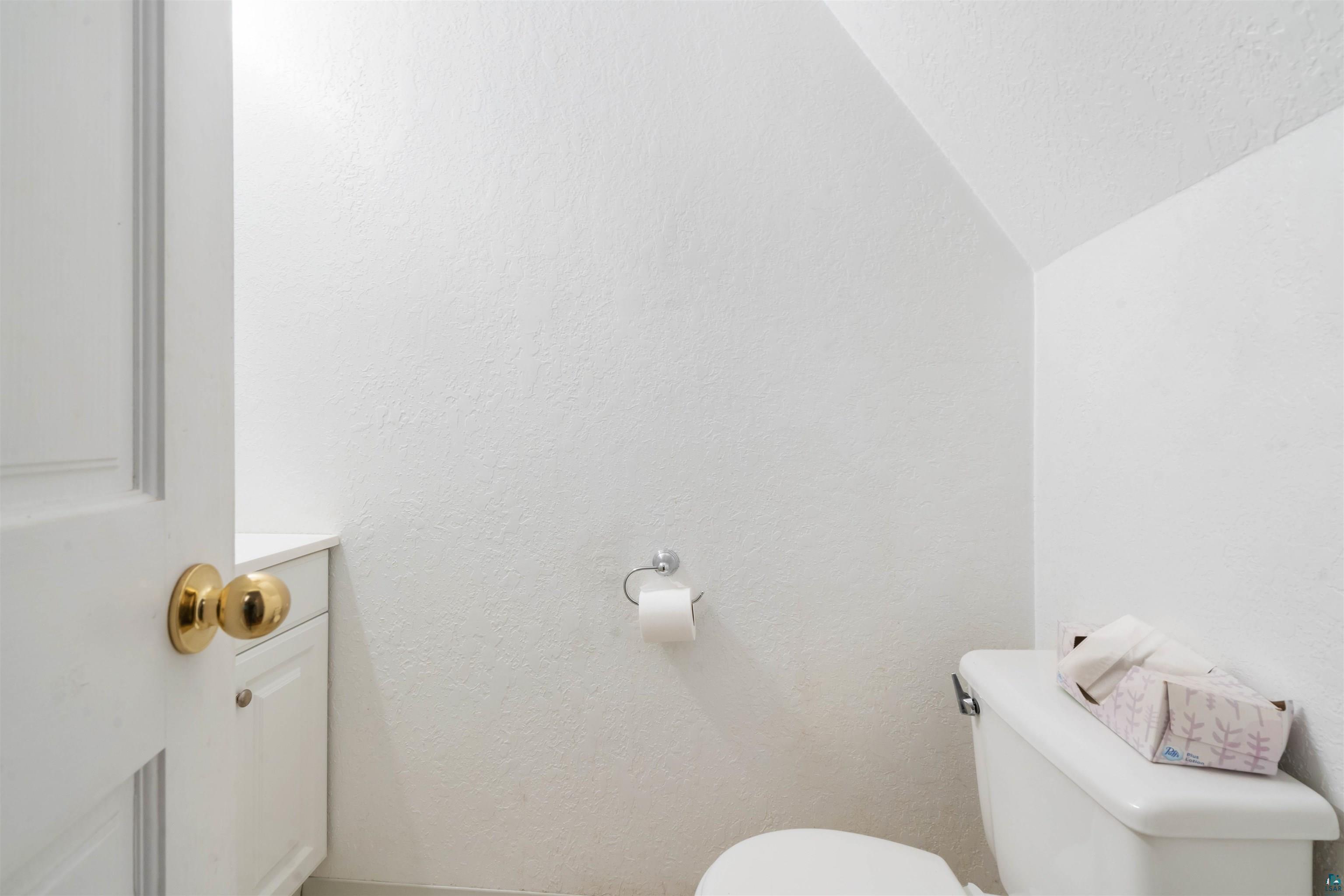 1211 E 1st St, Duluth, MN 55805 Listing Photo  9