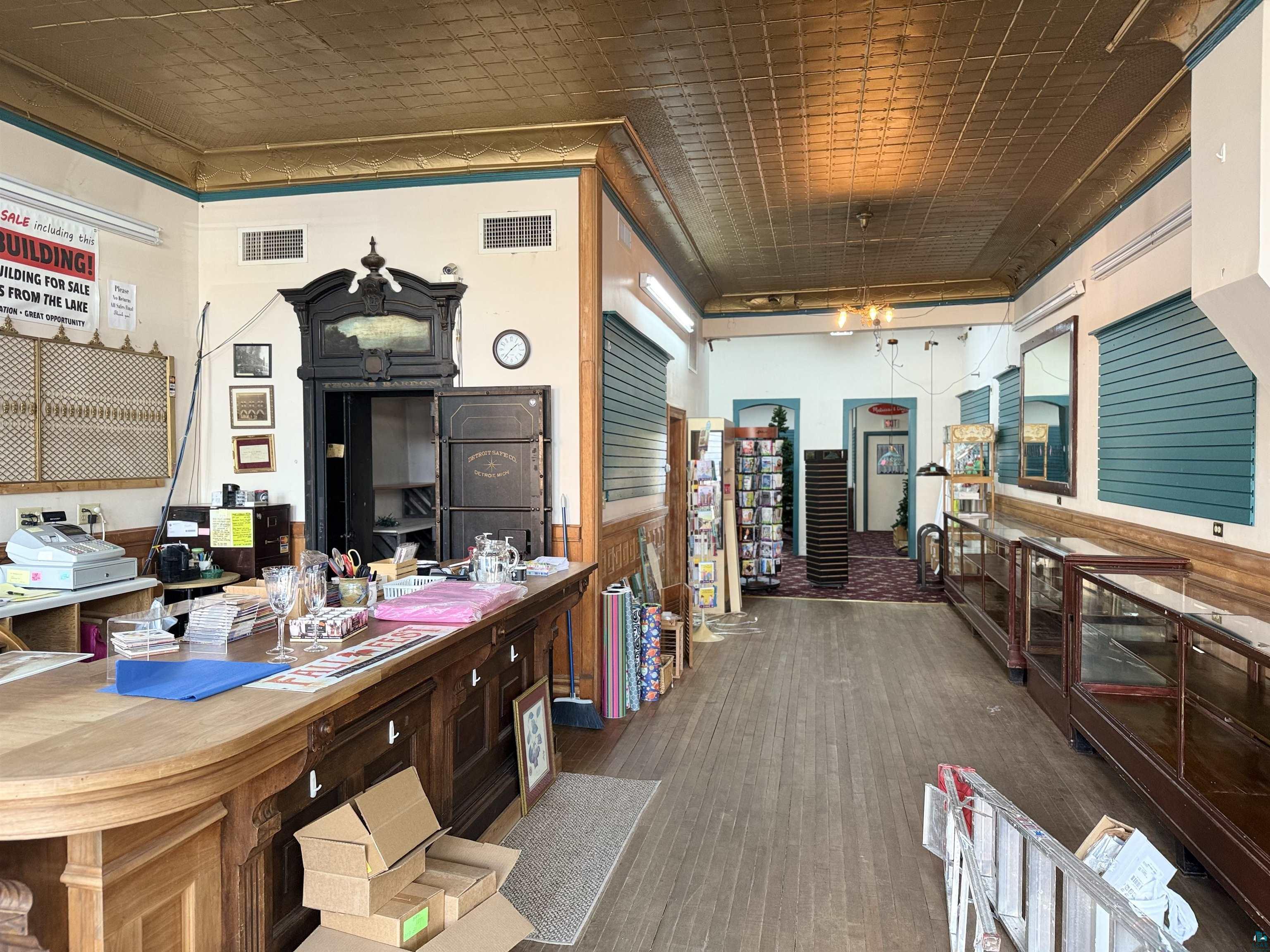 518 Main St W, Ashland, WI 54806 Listing Photo  2
