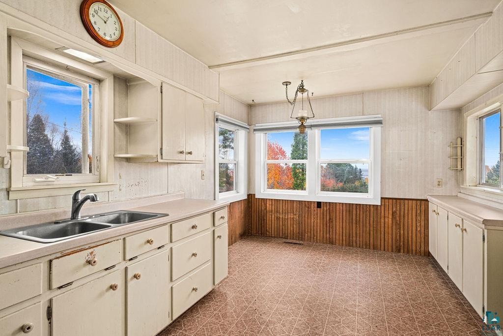 1041 Main St, Beaver Bay, MN 55601 Listing Photo  6