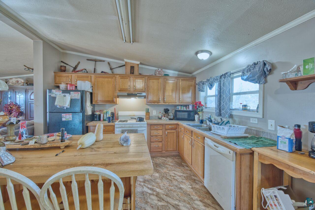 3932 HWY 100, Aurora, MN 55705-0000 Listing Photo  6