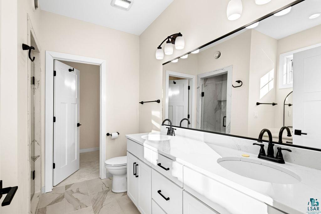 8602 Maynard Pl, Duluth, MN 55807 Listing Photo  12