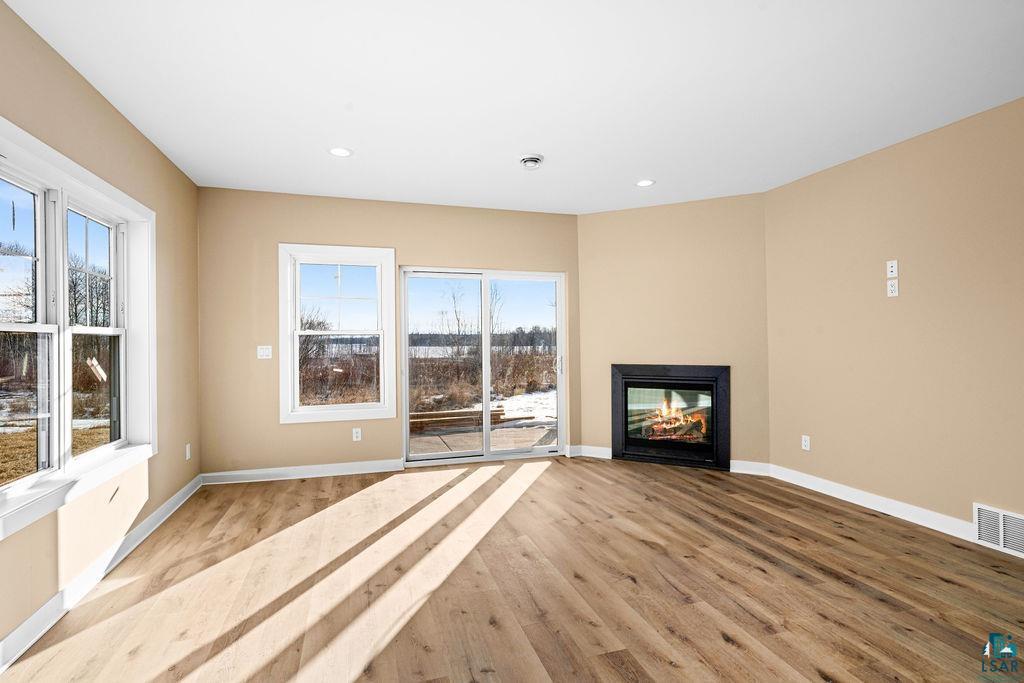 8602 Maynard Pl, Duluth, MN 55807 Listing Photo  19