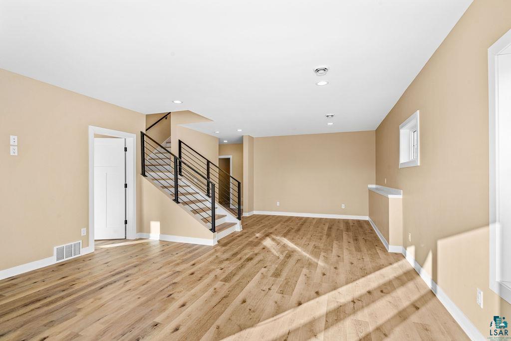 8602 Maynard Pl, Duluth, MN 55807 Listing Photo  20
