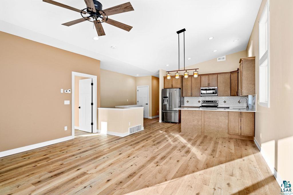 8602 Maynard Pl, Duluth, MN 55807 Listing Photo  7