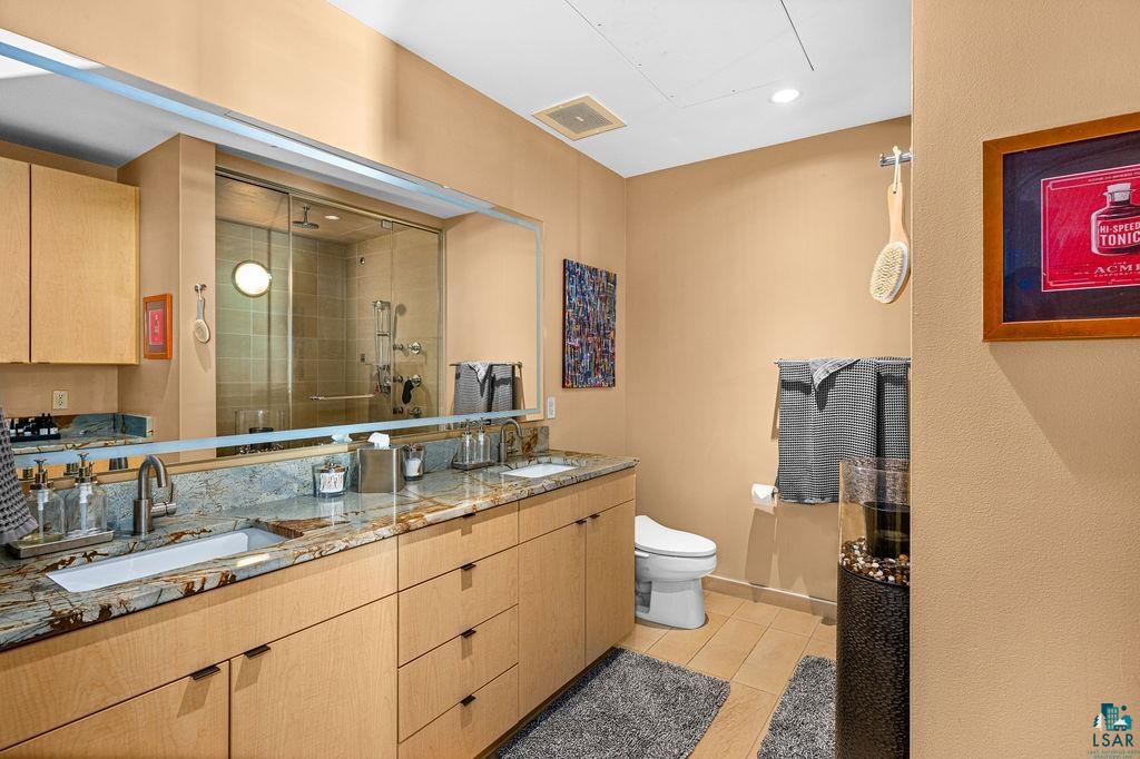 311 E Superior St, #905, Duluth, MN 55802 Listing Photo  12