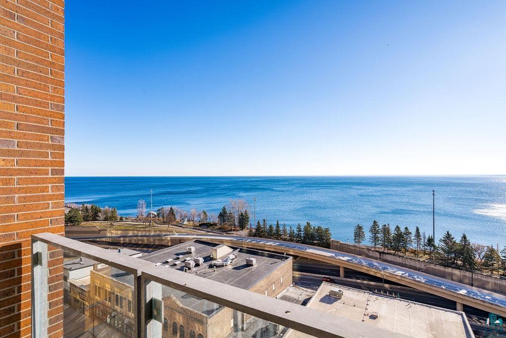 311 E Superior St, #905, Duluth, MN 55802 Listing Photo  25