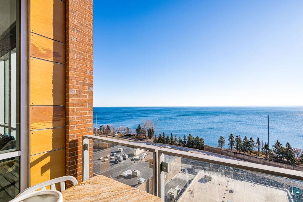 311 E Superior St, #905, Duluth, MN 55802 Listing Photo  5