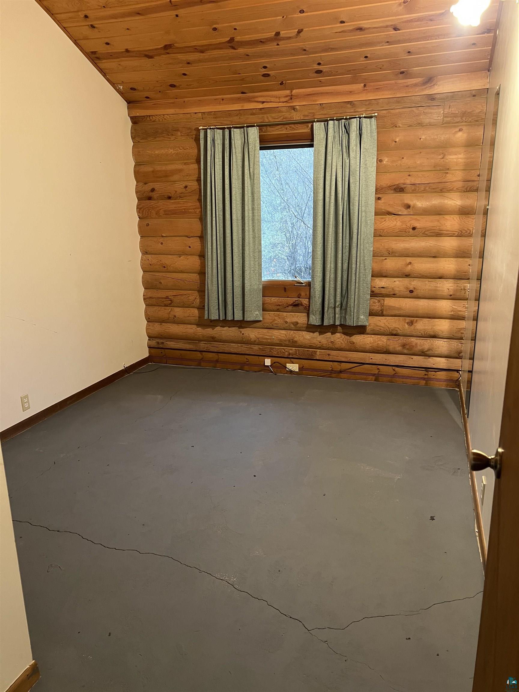 4928 County Rd 6, Kettle River, MN 55757-8760 Listing Photo  9