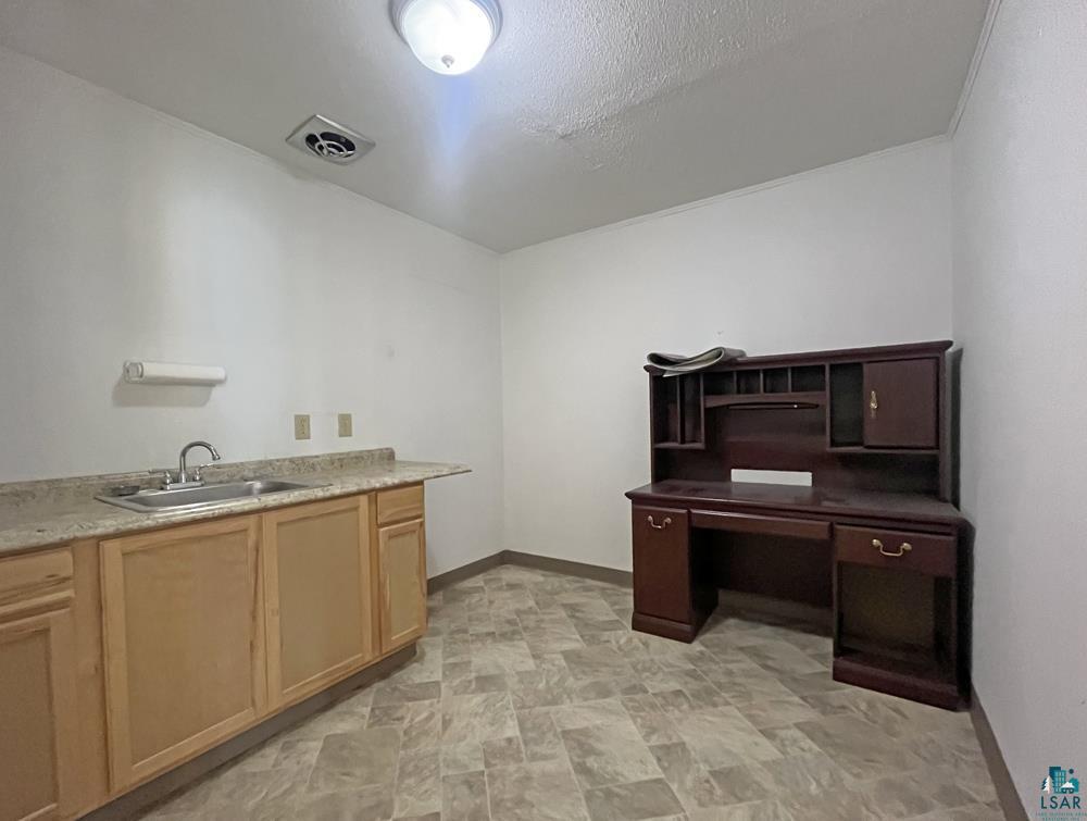 6420 Redruth St, Duluth, MN 55807 Listing Photo  7