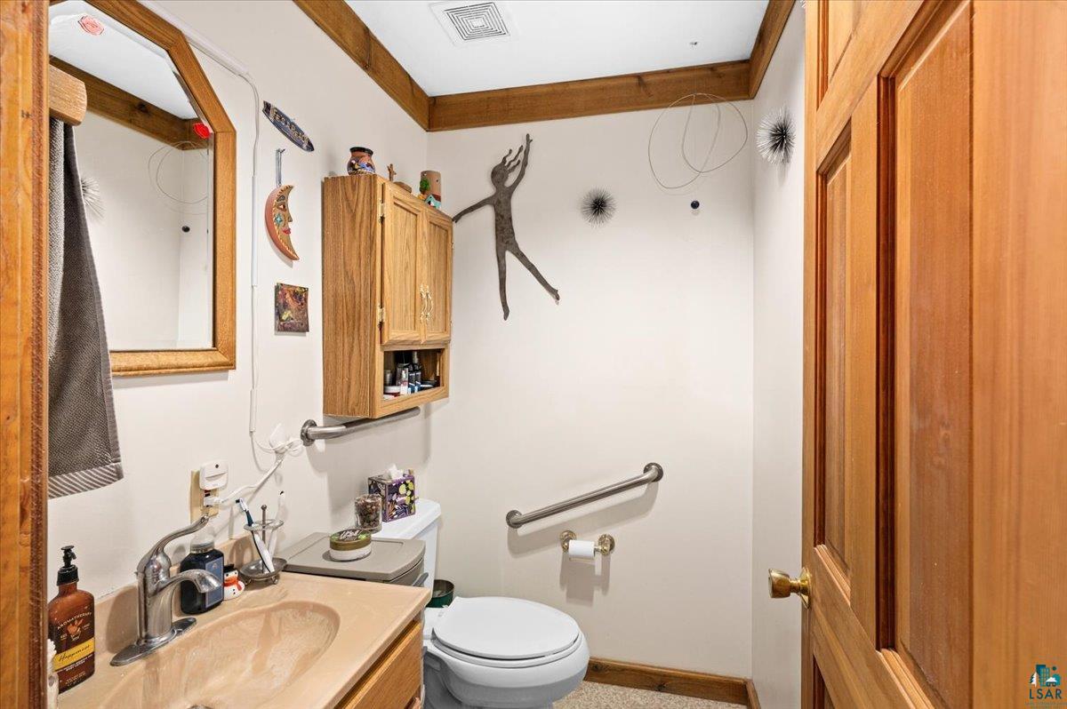 5722 Homestead Rd, Duluth, MN 55804 Listing Photo  22