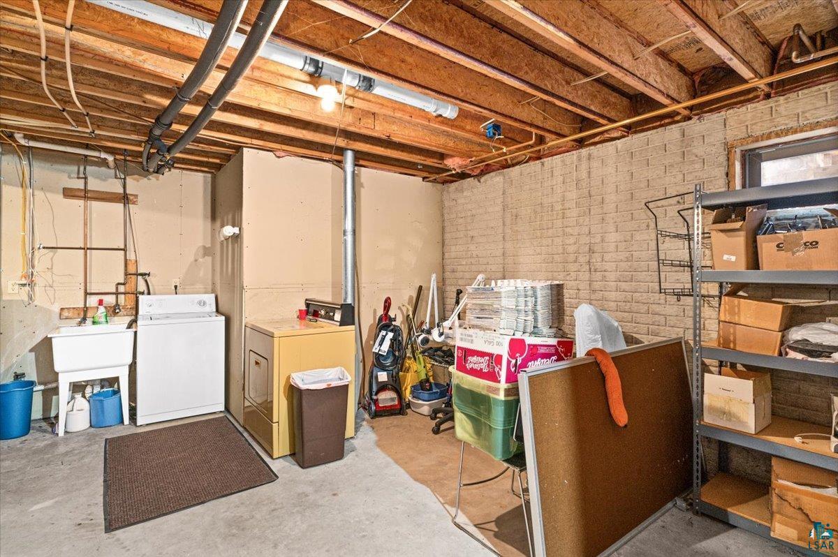 5722 Homestead Rd, Duluth, MN 55804 Listing Photo  34