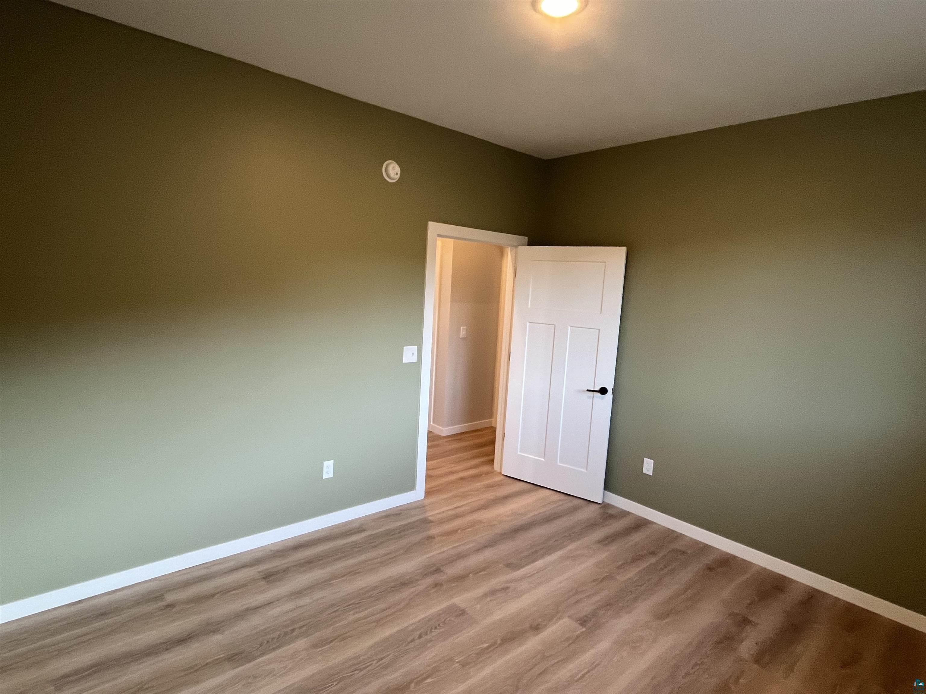 2102 N 40th Ave W, Duluth, MN 55807 Listing Photo  26