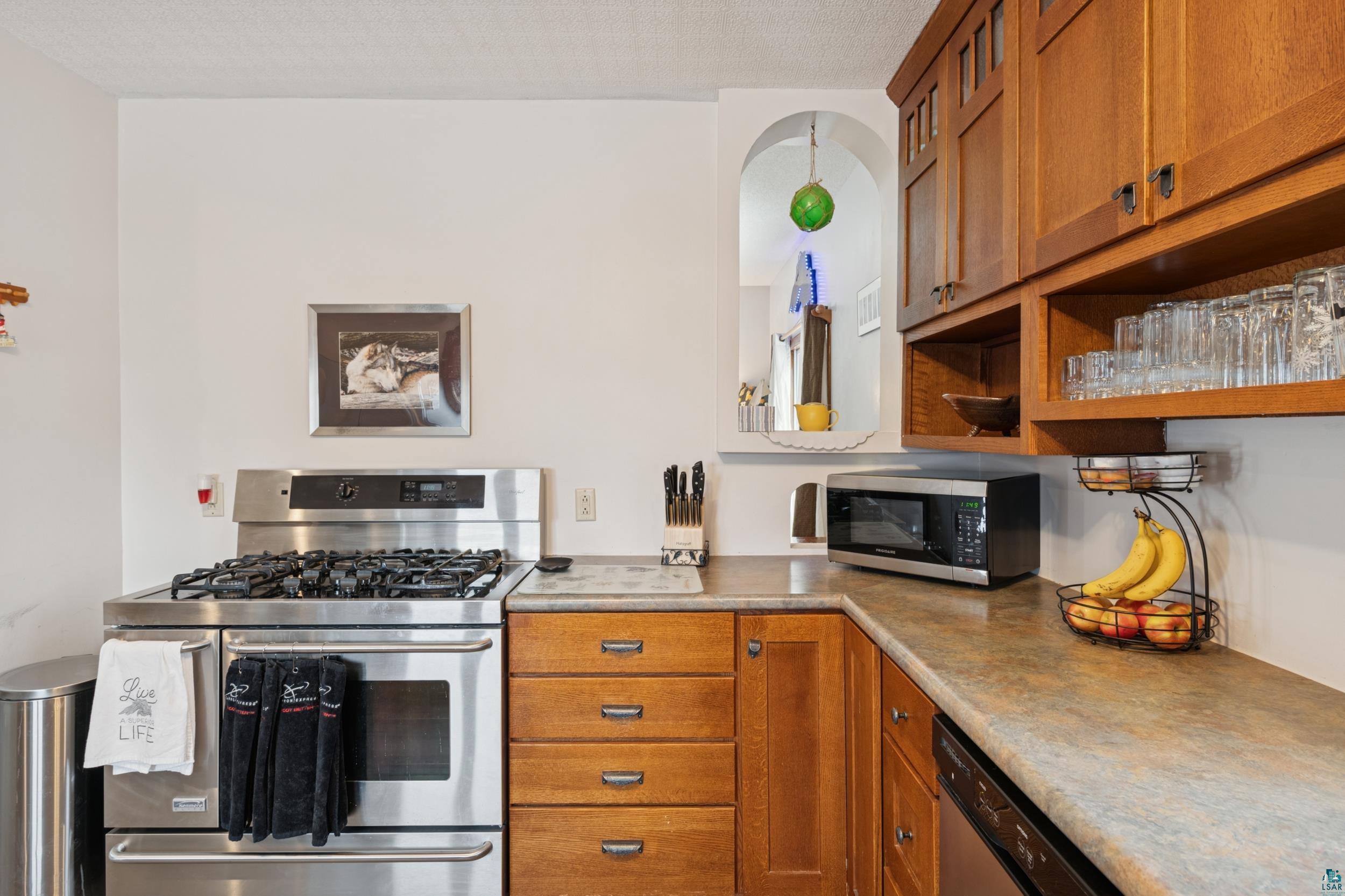 220 W 5th Ave, Washburn, WI 54891 Listing Photo  9
