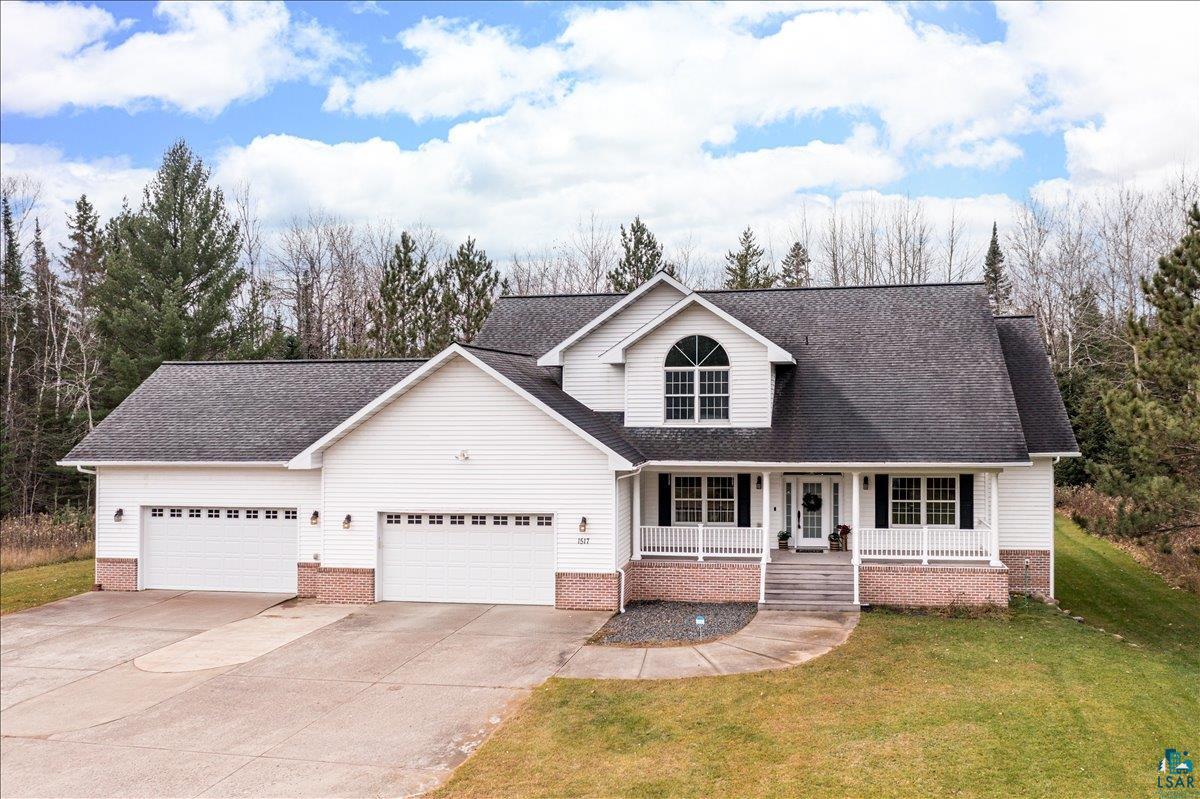 1517 Mayon Way, Cloquet, MN 55720 Listing Photo  2