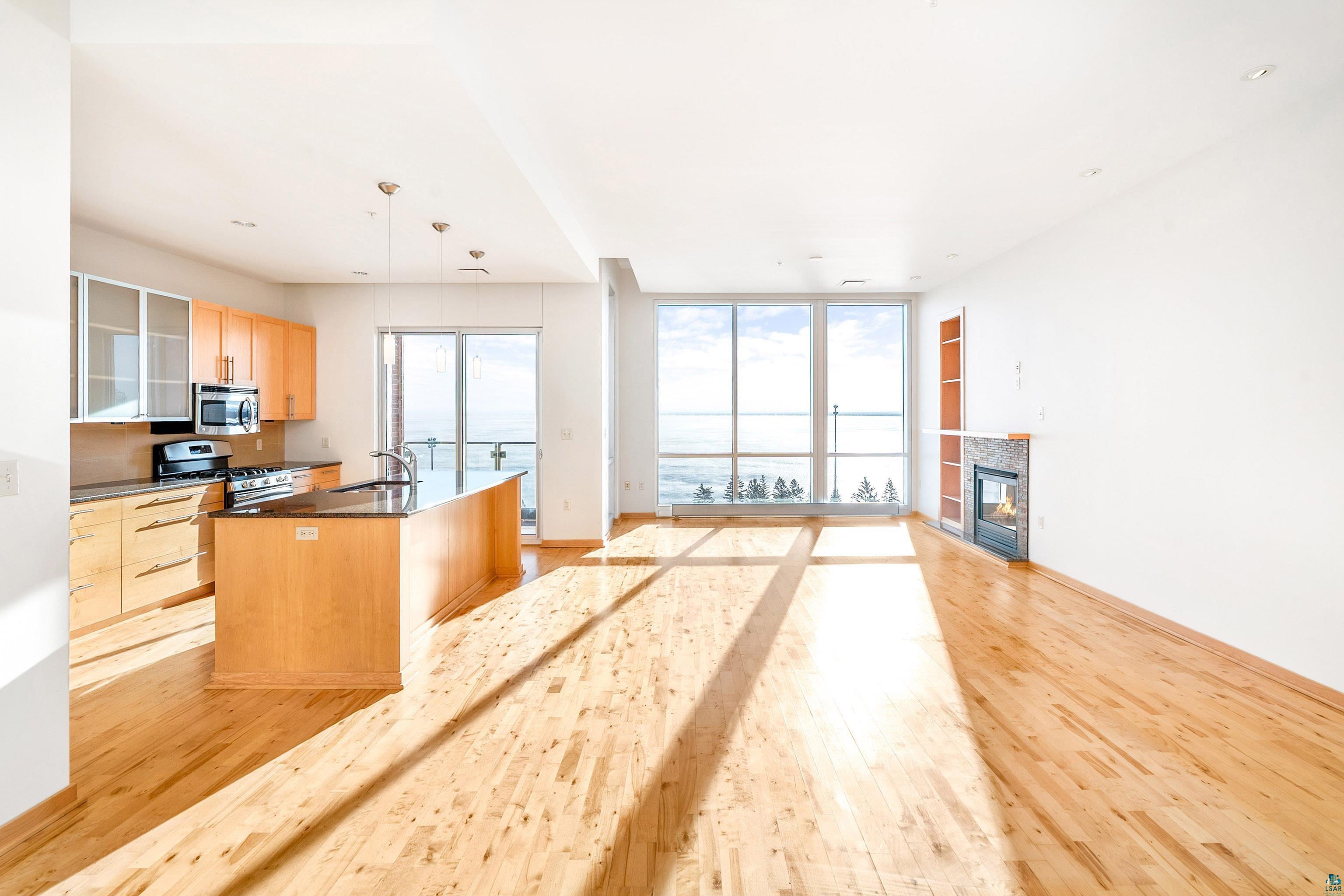 311 E Superior St, #704, Duluth, MN 55802 Listing Photo  2
