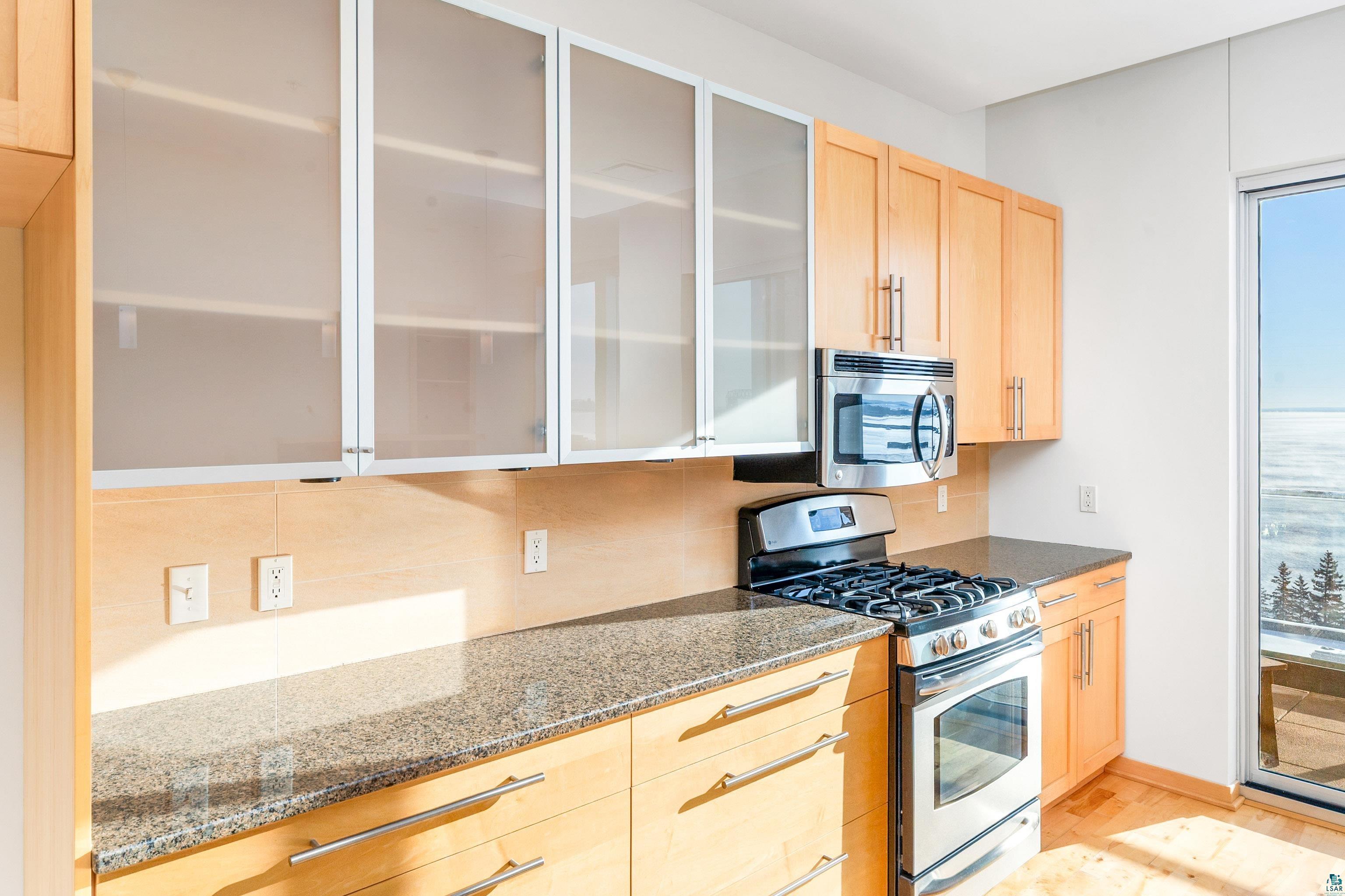 311 E Superior St, #704, Duluth, MN 55802 Listing Photo  11