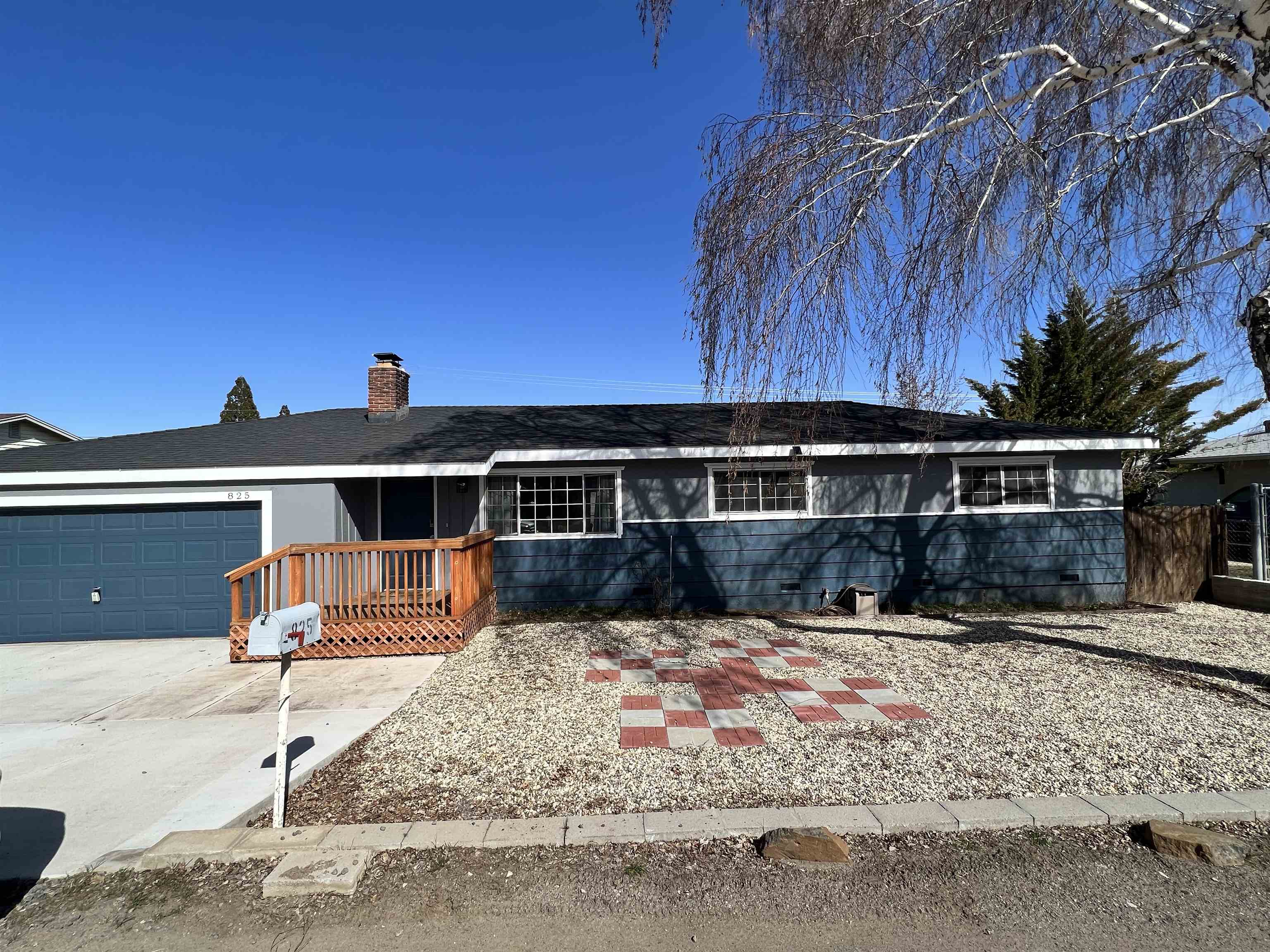 825 Paiute Lane, Susanville, CA 96130