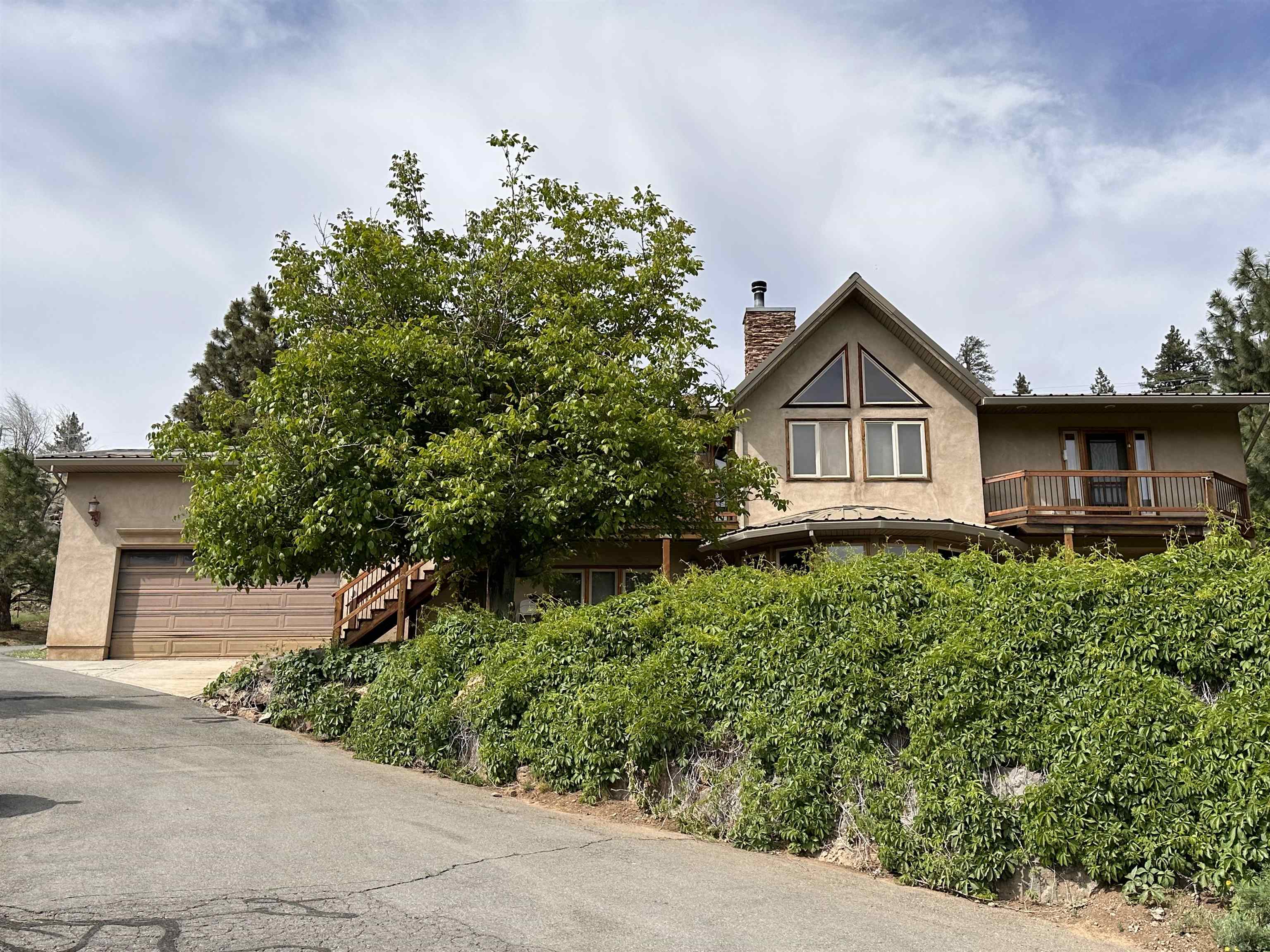 698-010 Hillcrest Drive, Susanville, CA 96130