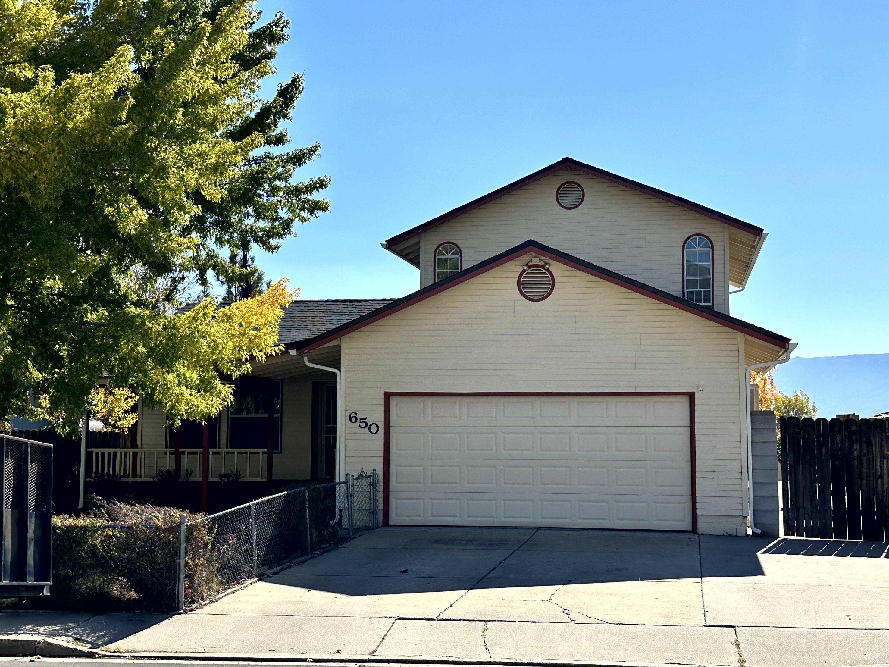 Blue Frog Realty Susan River Realty • CA • Broker LeAnn Smith 01263375