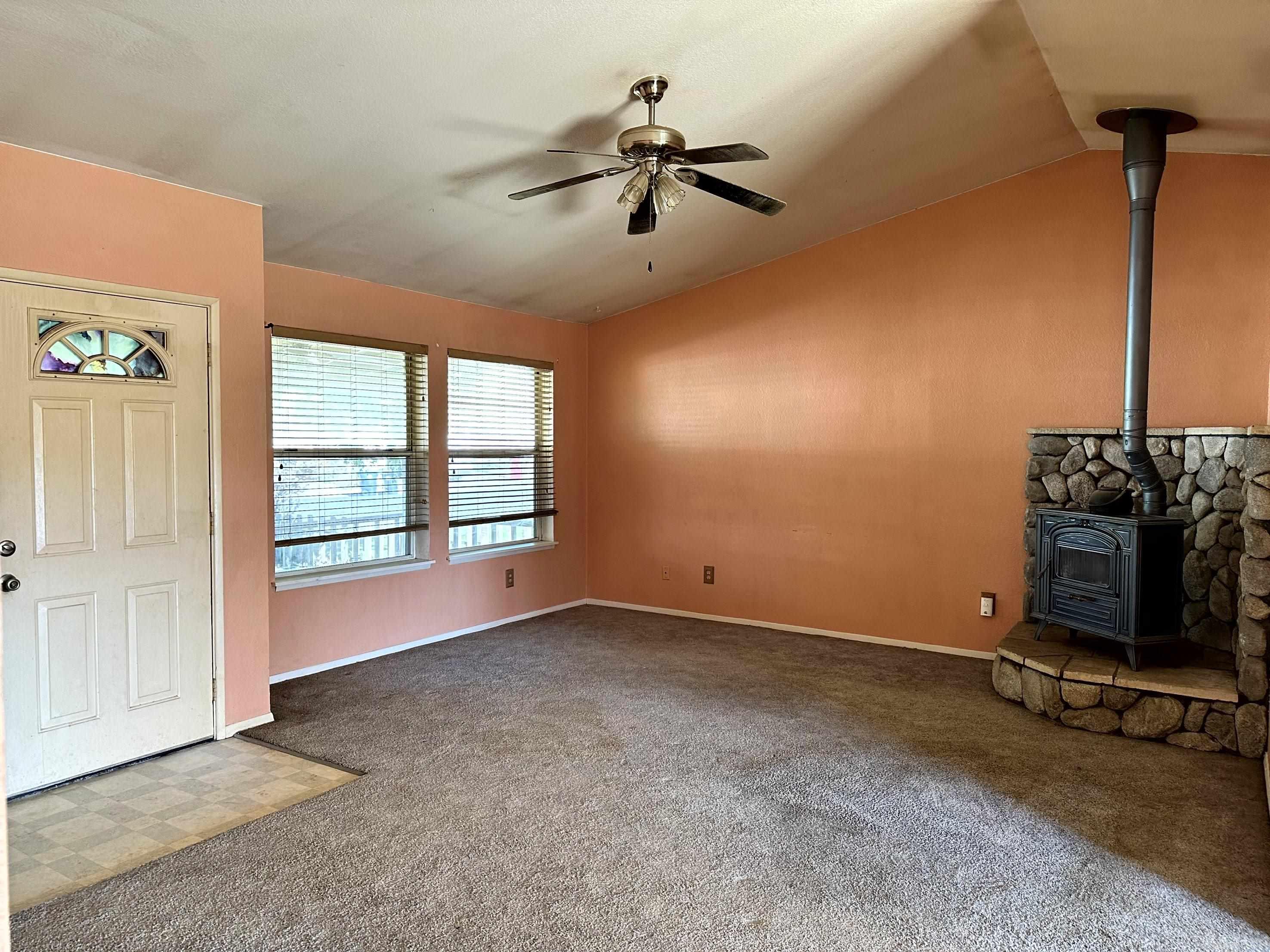 Blue Frog Realty Susan River Realty • CA • Broker LeAnn Smith 01263375