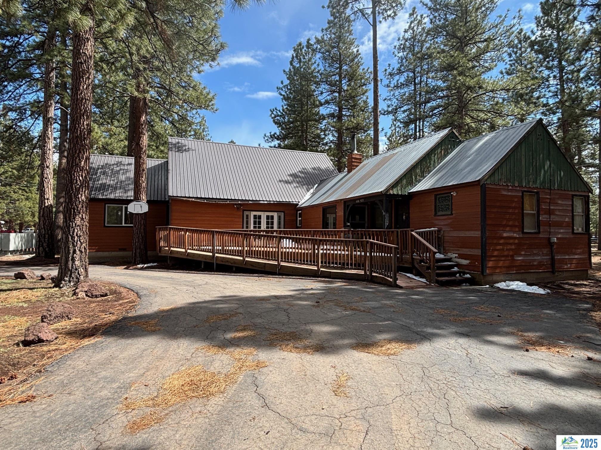 686-920 Spalding Road