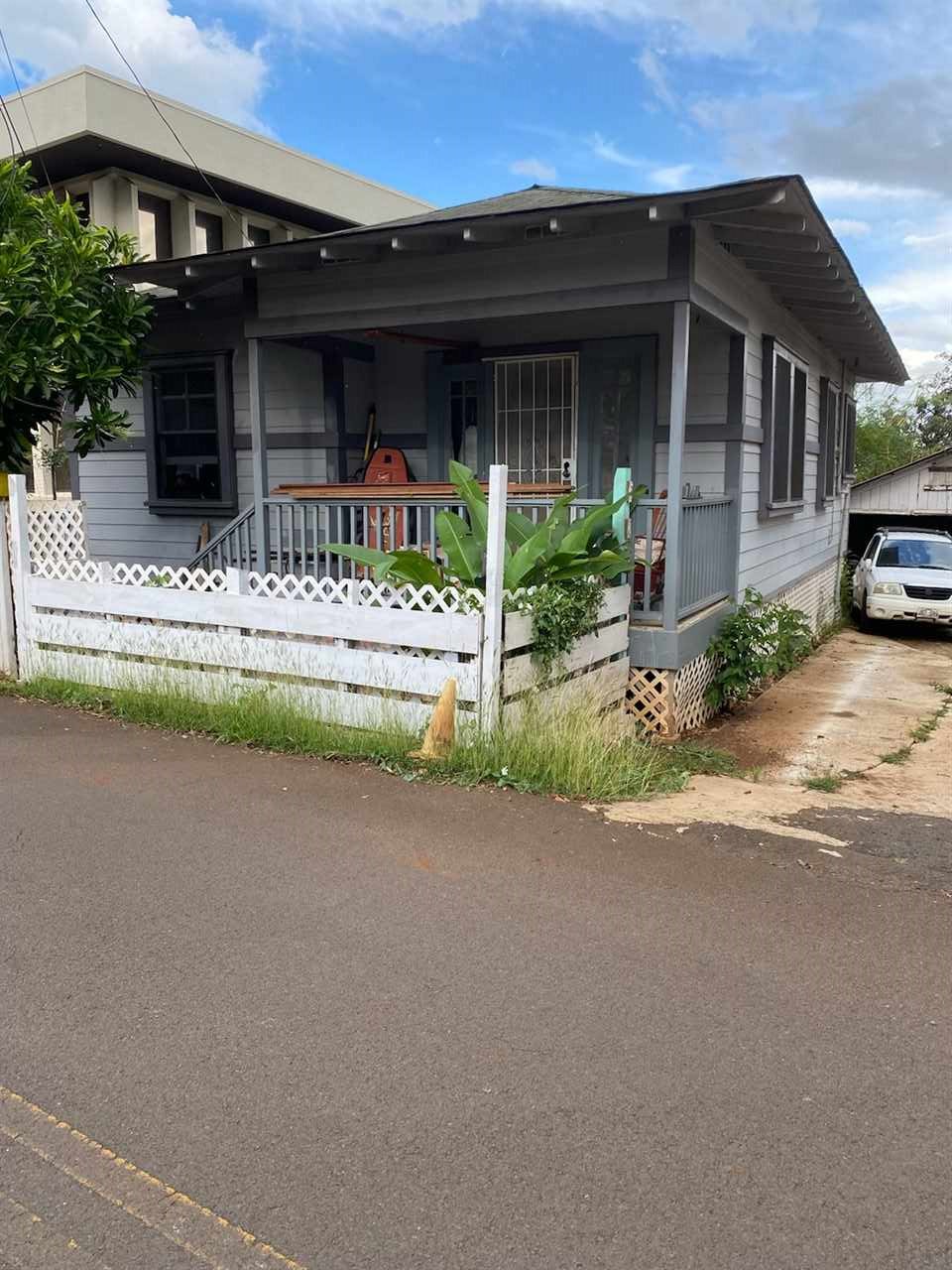 326 and 330 Kiele Old Wailuku Towne