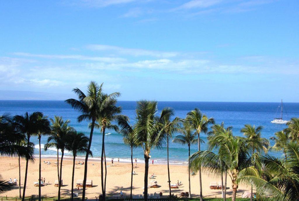 KAANAPALI BEACH - OUT FRONT
