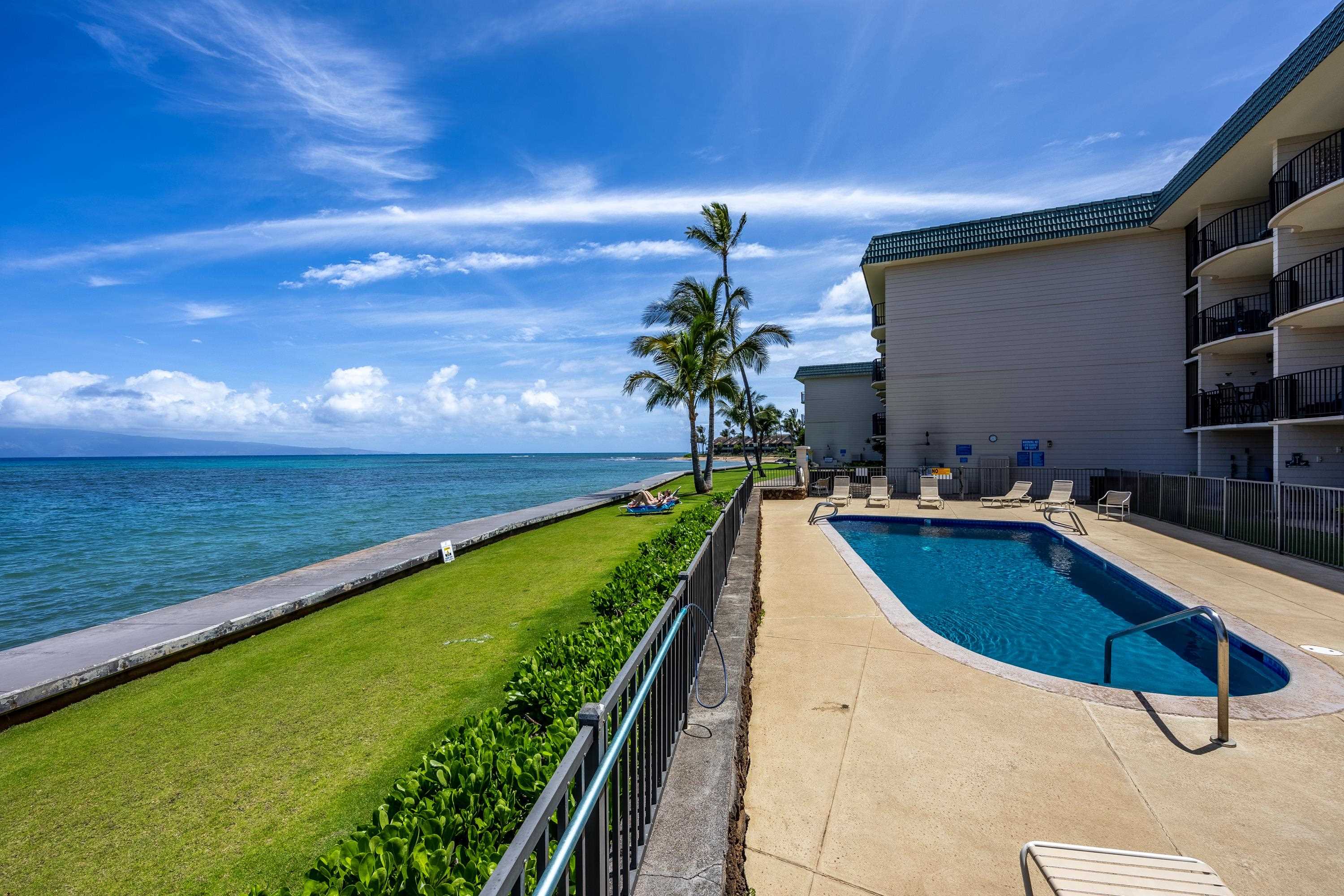 4471 Lower Honoapiilani Rd 211