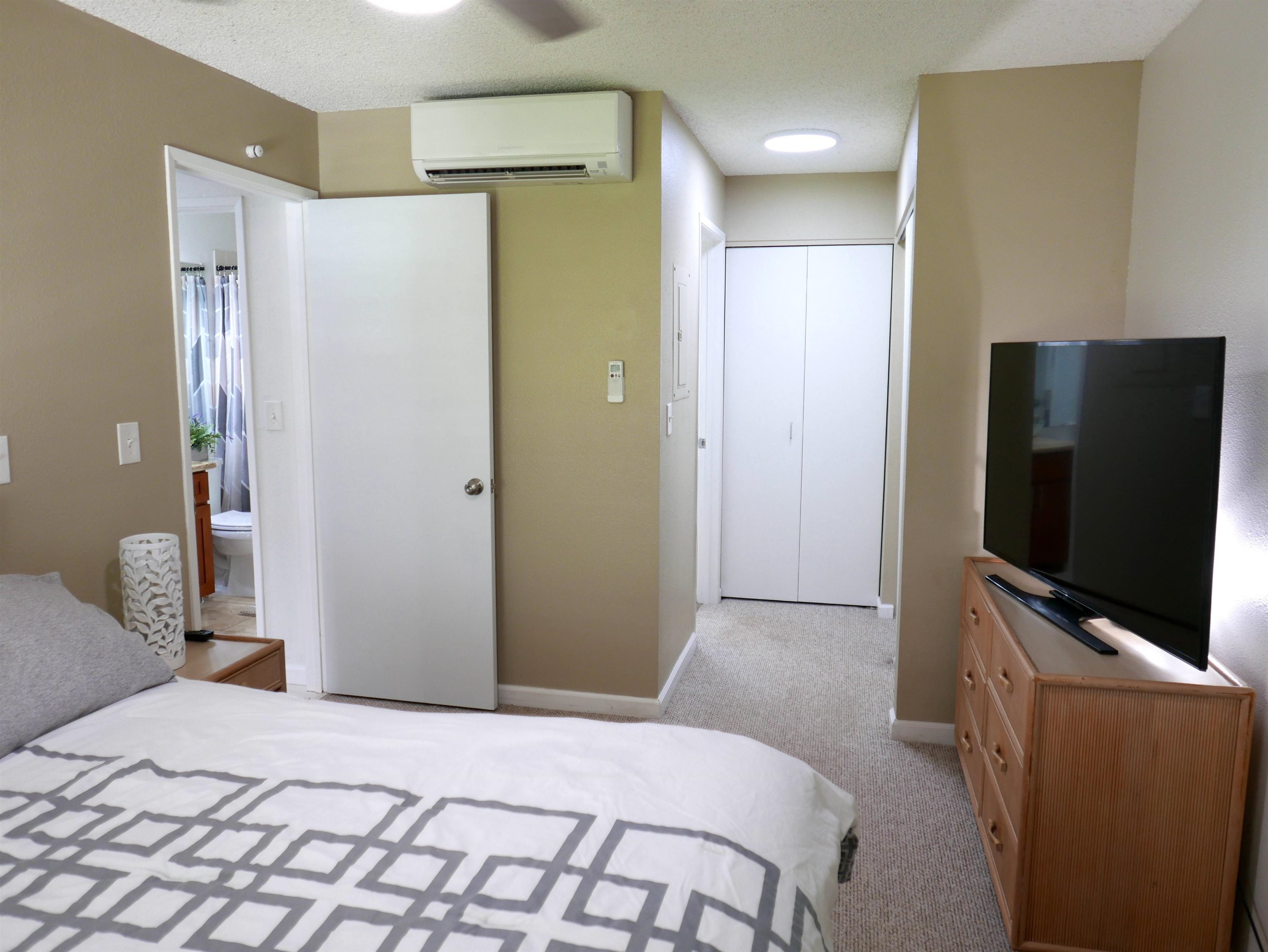 140 Uwapo Rd 38-203