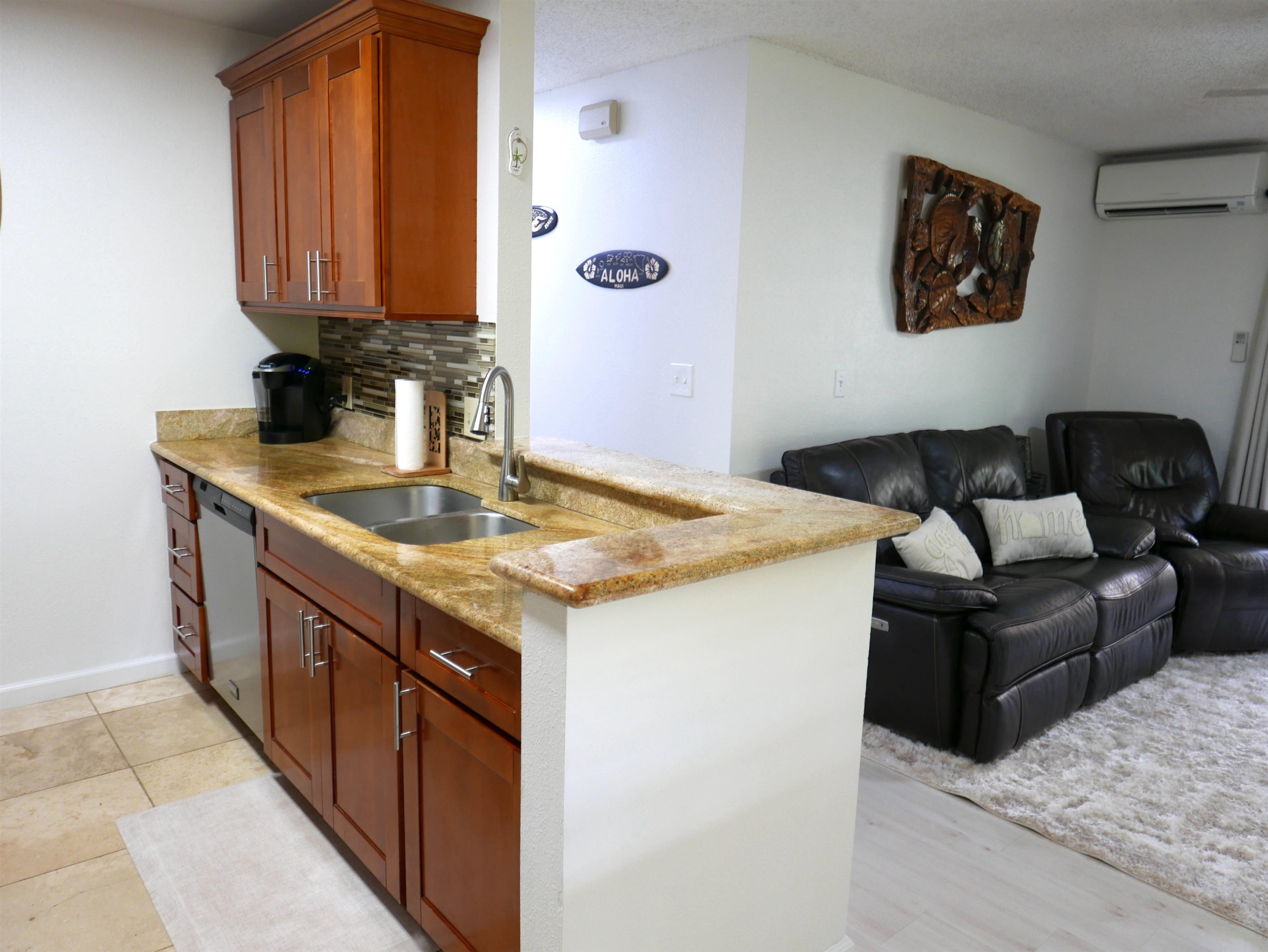 140 Uwapo Rd 38-203