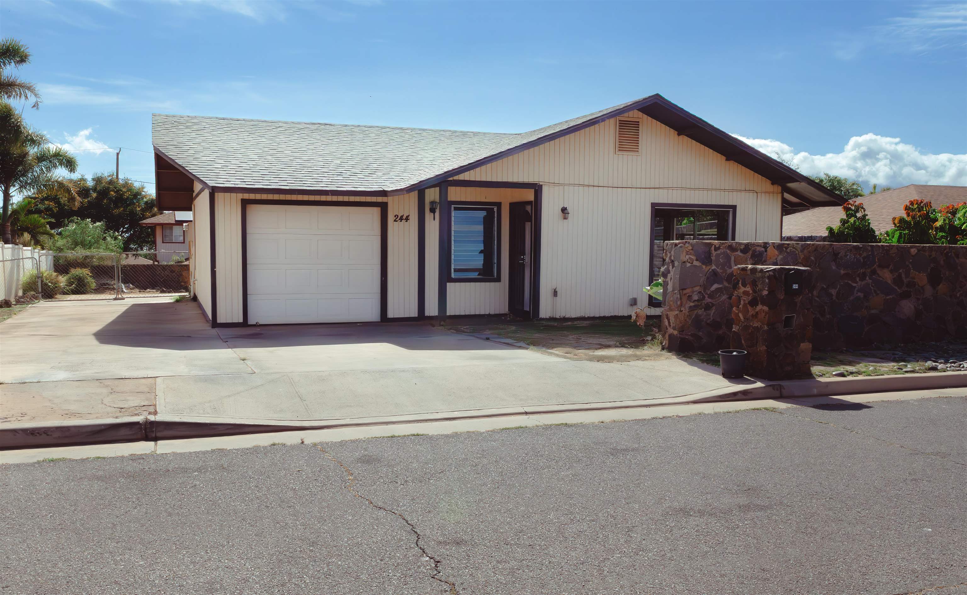244 Hoalike St, Kihei