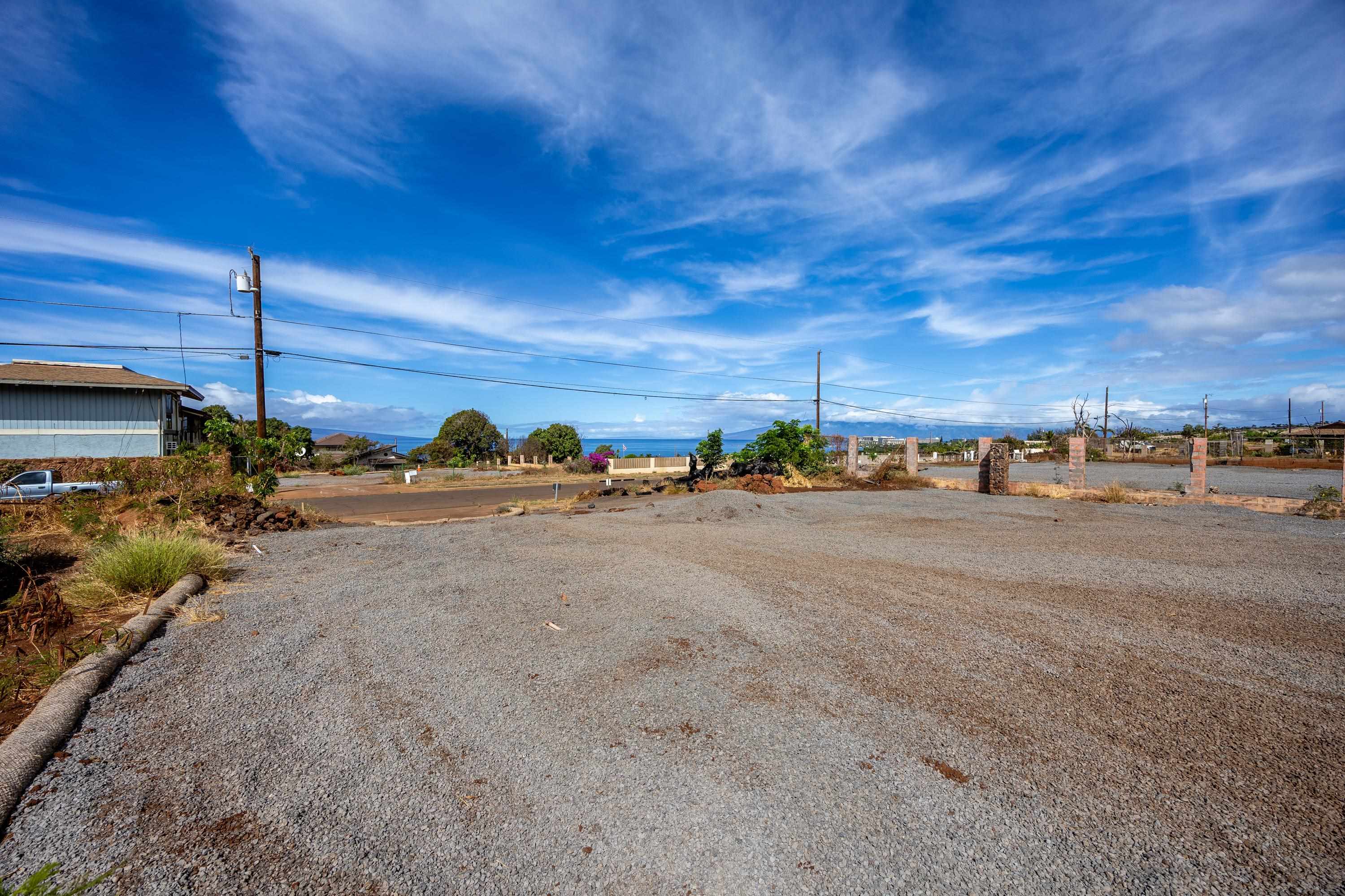 1590 Lokia St 30