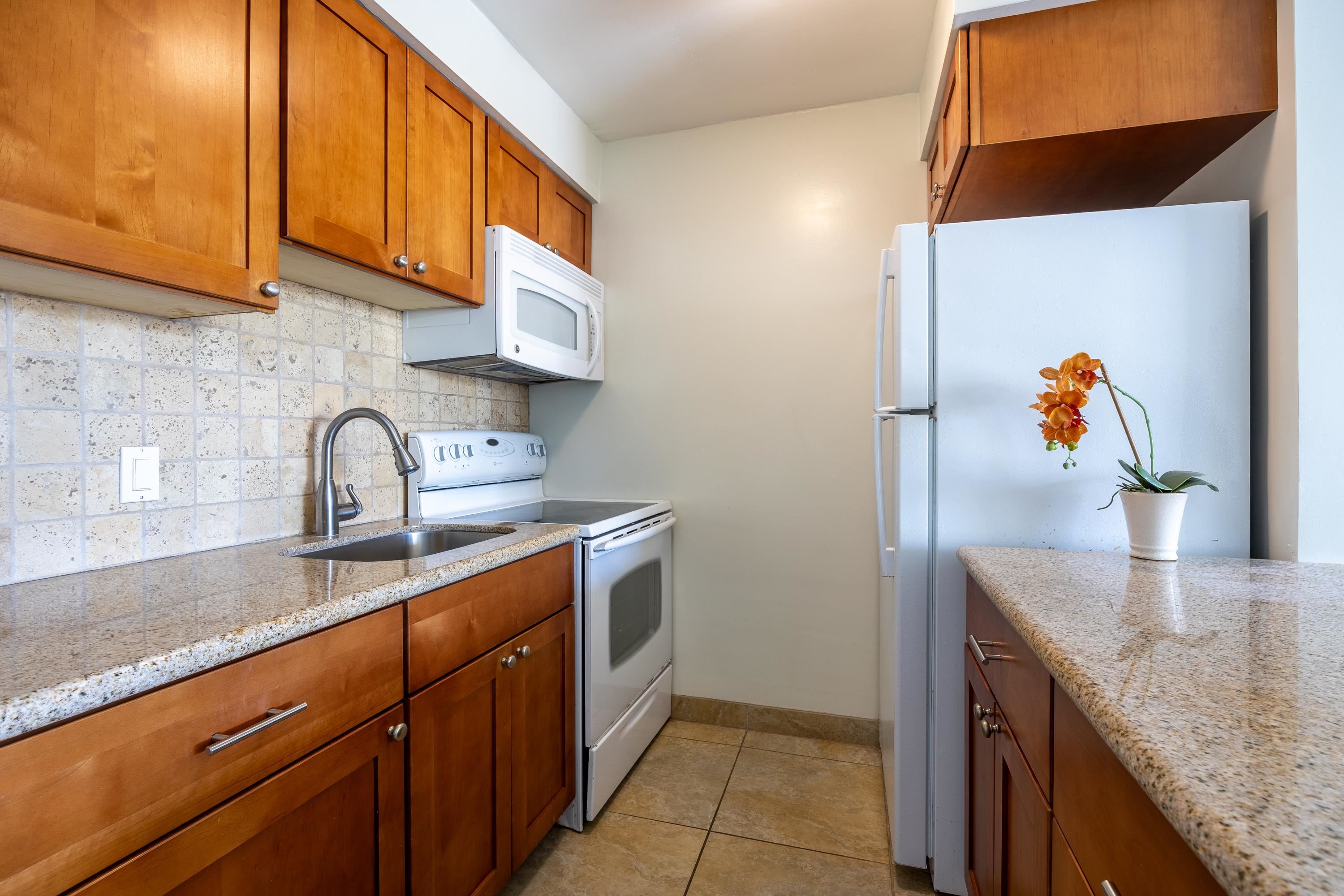 475 Front St 425