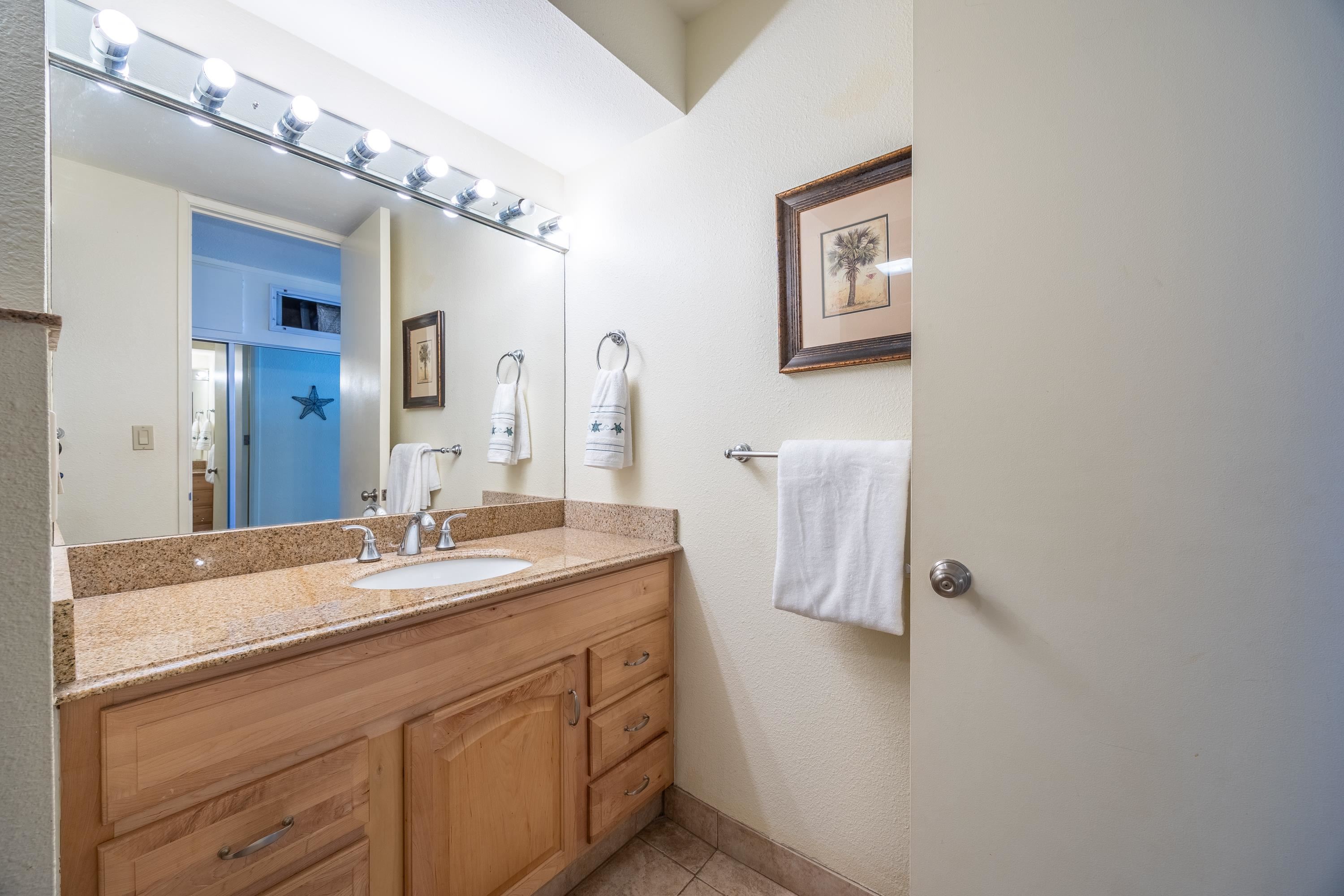 475 Front St 225