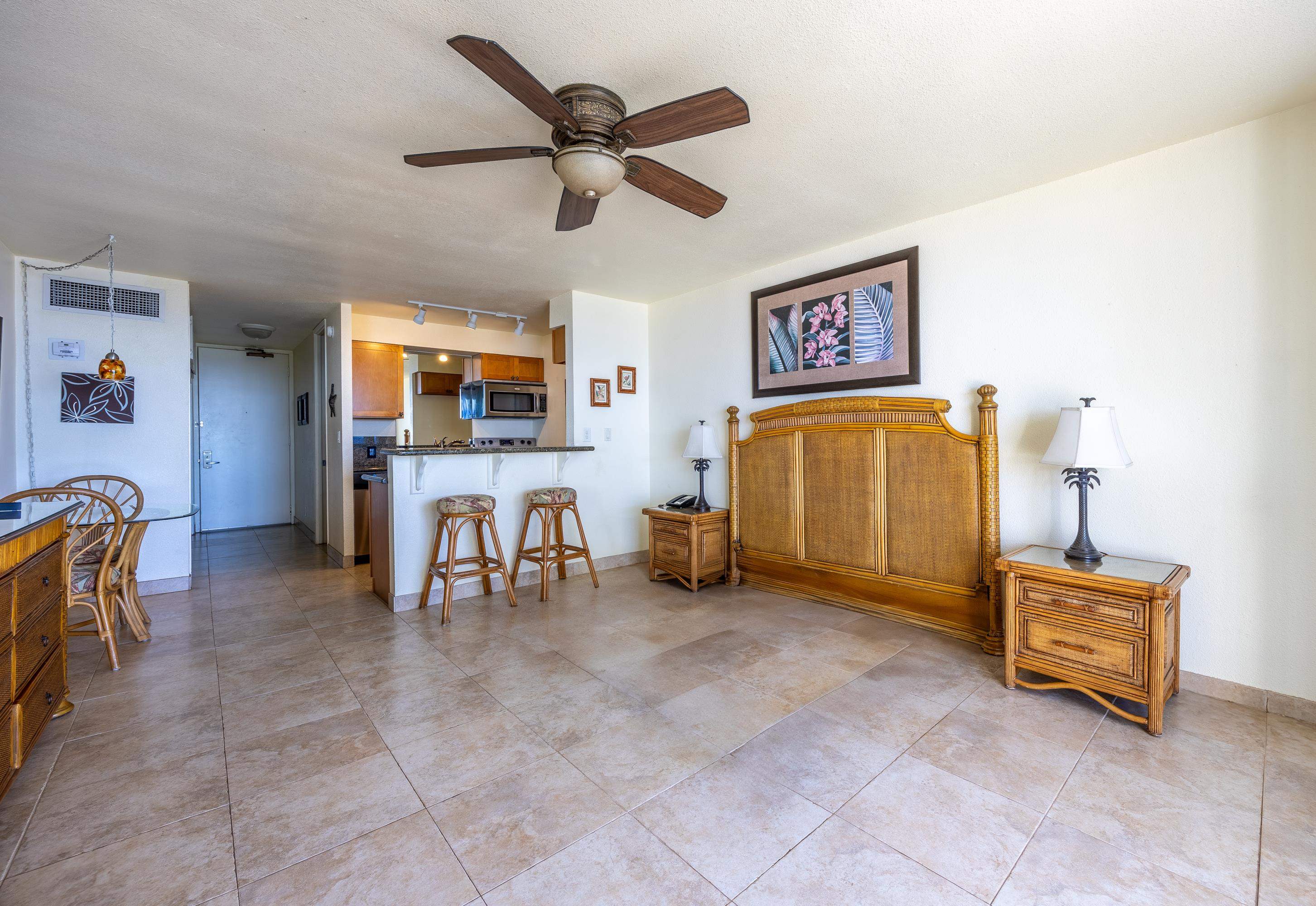 475 Front St 225