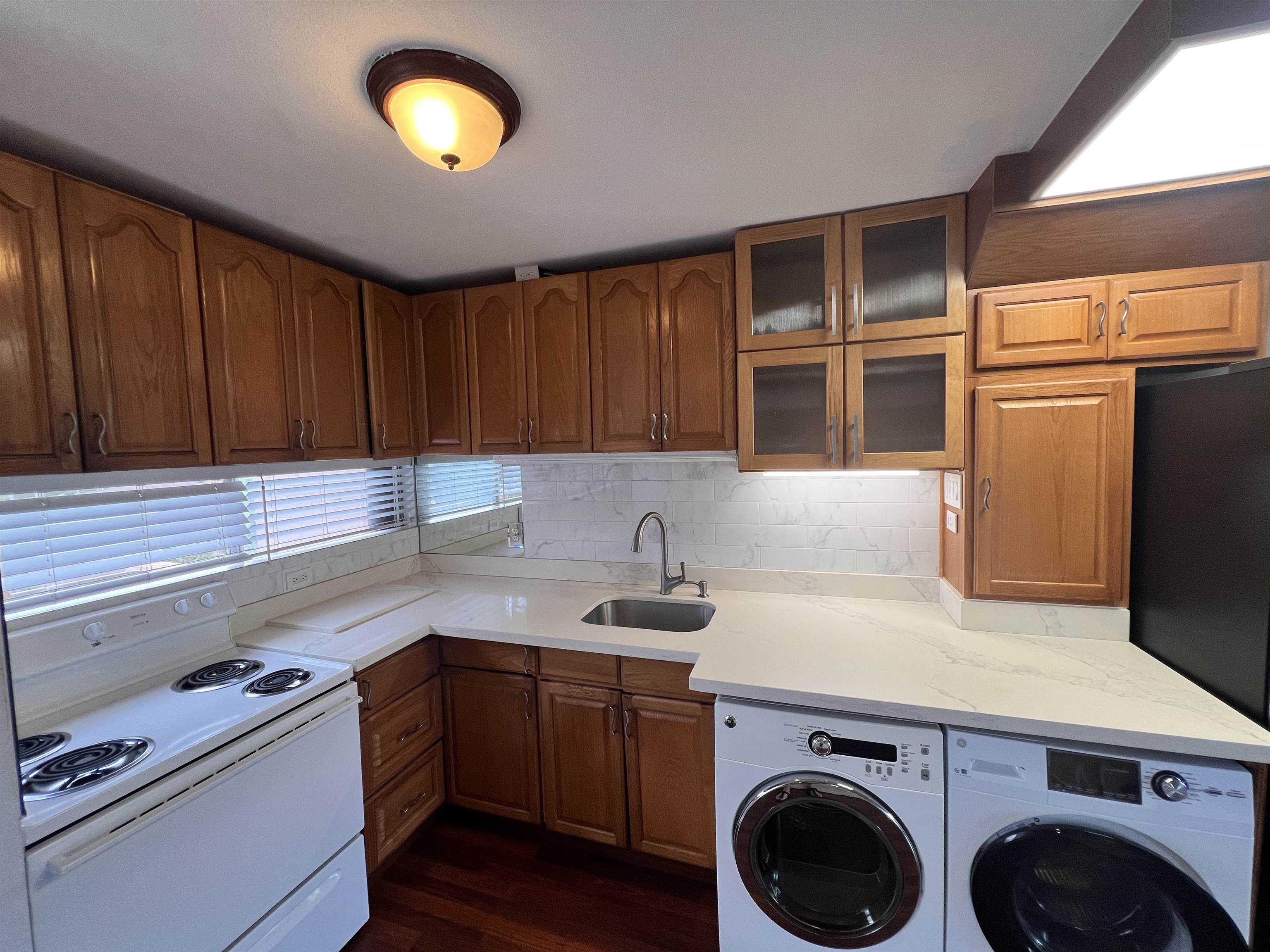 3676 Lower Honoapiilani Rd D301