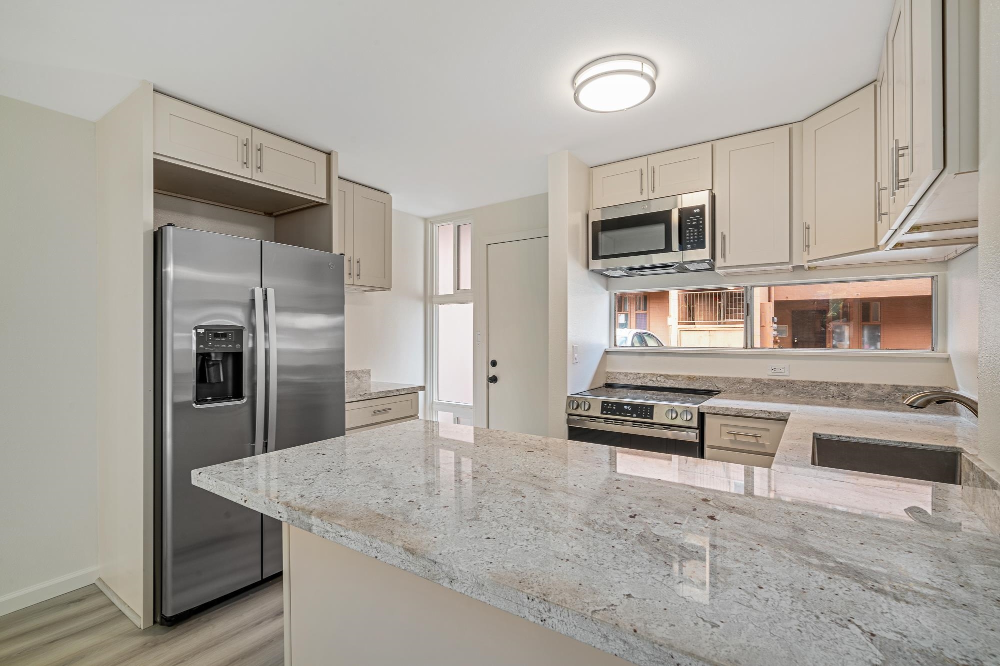 3676 Lower Honoapiilani Rd F103